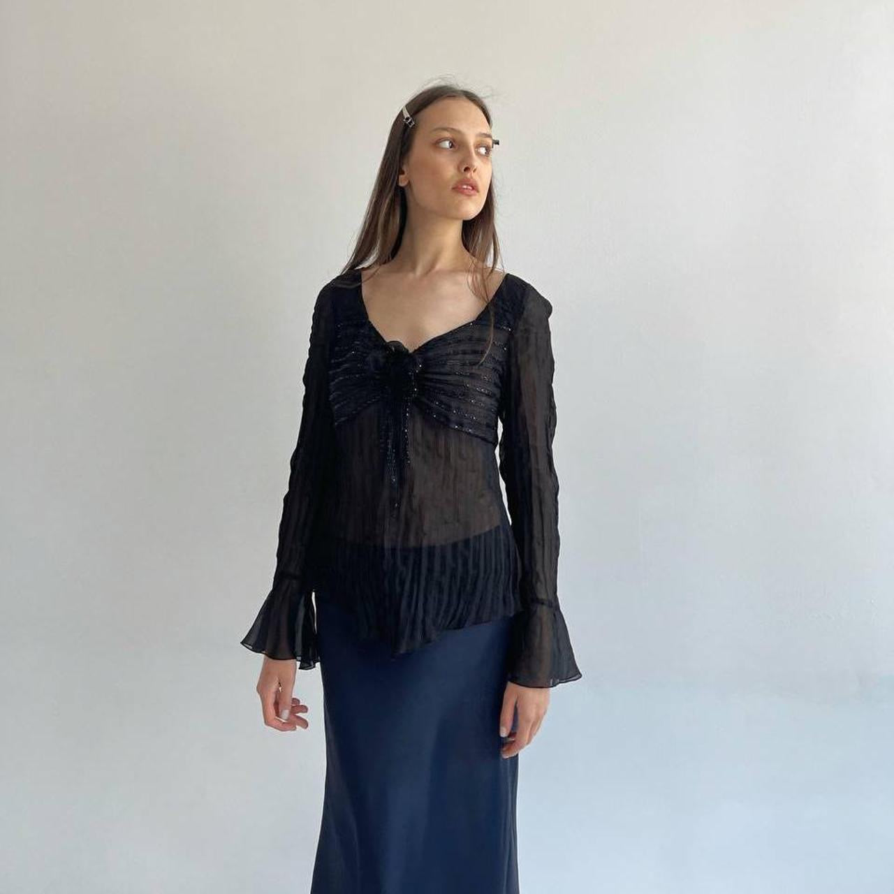 Vintage sheer pleated blouse with flower appliqué