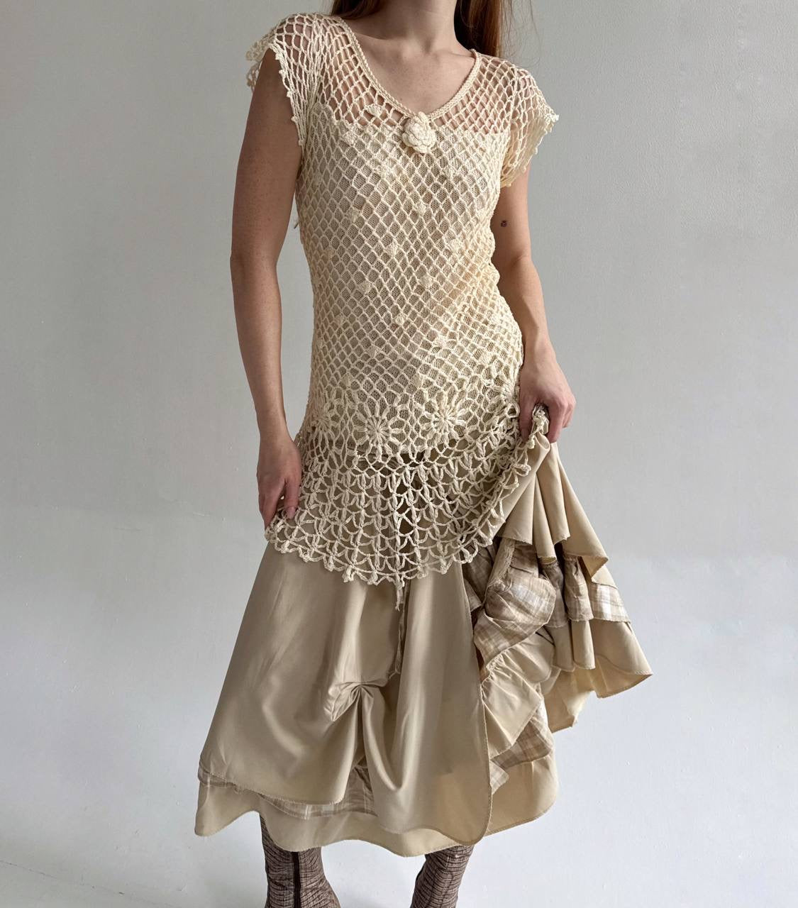 Vintage beige crochet long blouse