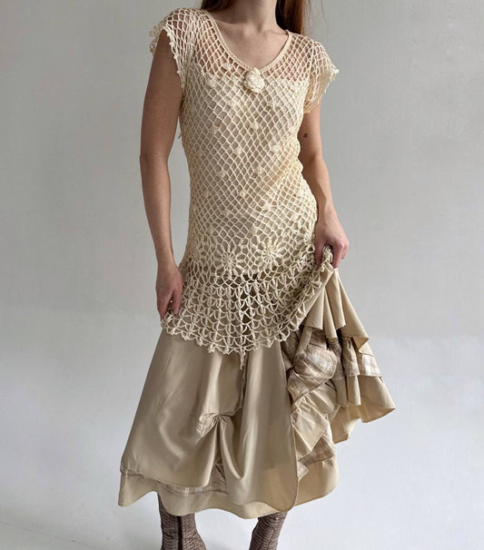 Vintage beige crochet long blouse