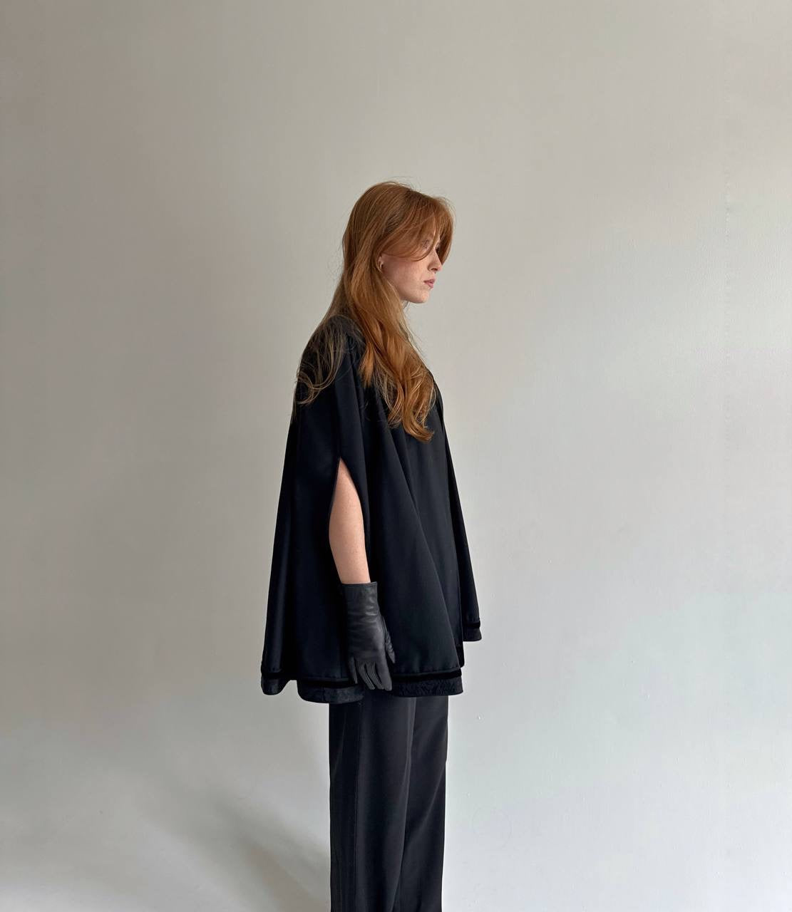 Vintage 80% wool black cape