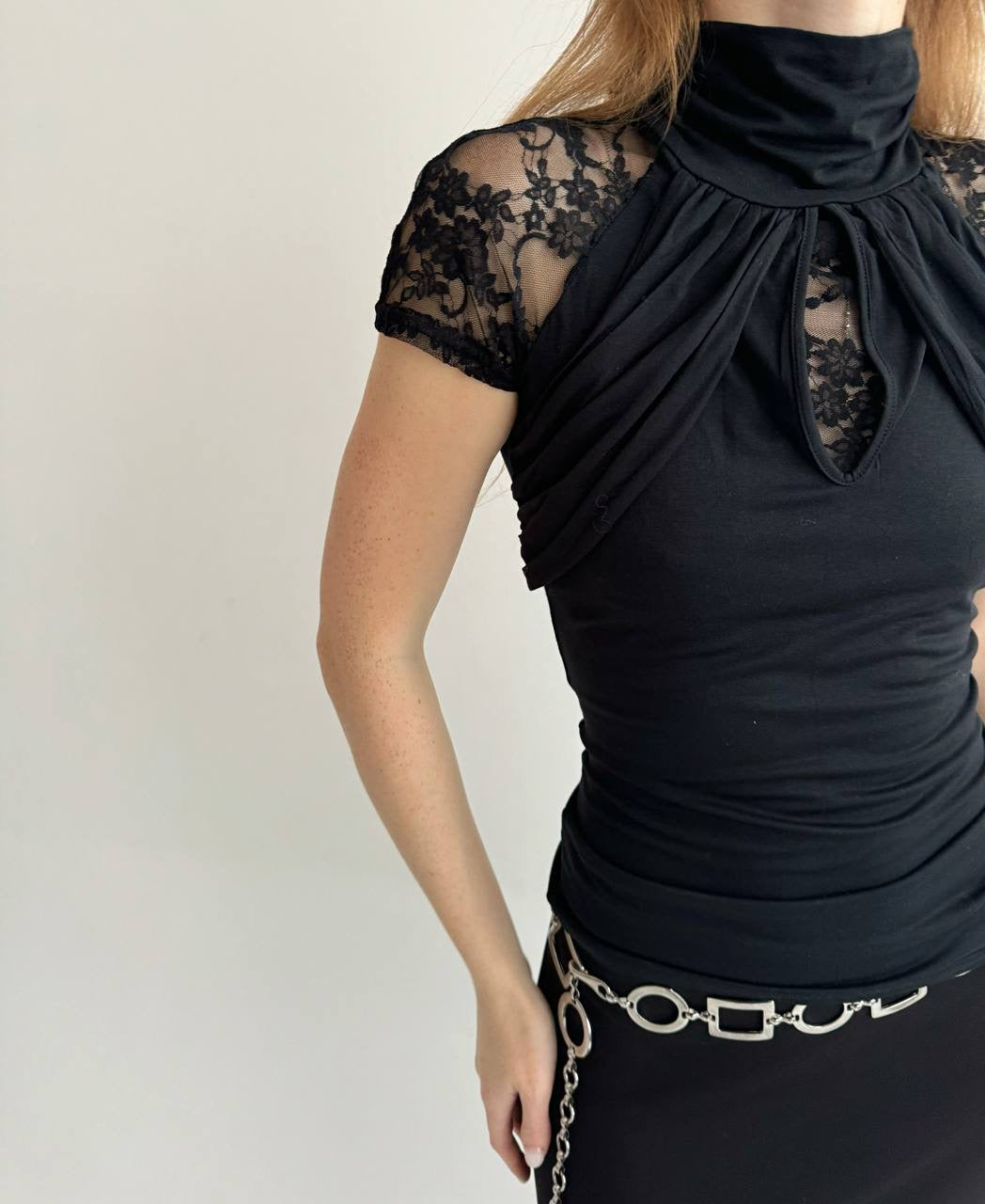 Vintage black fitted blouse with lace