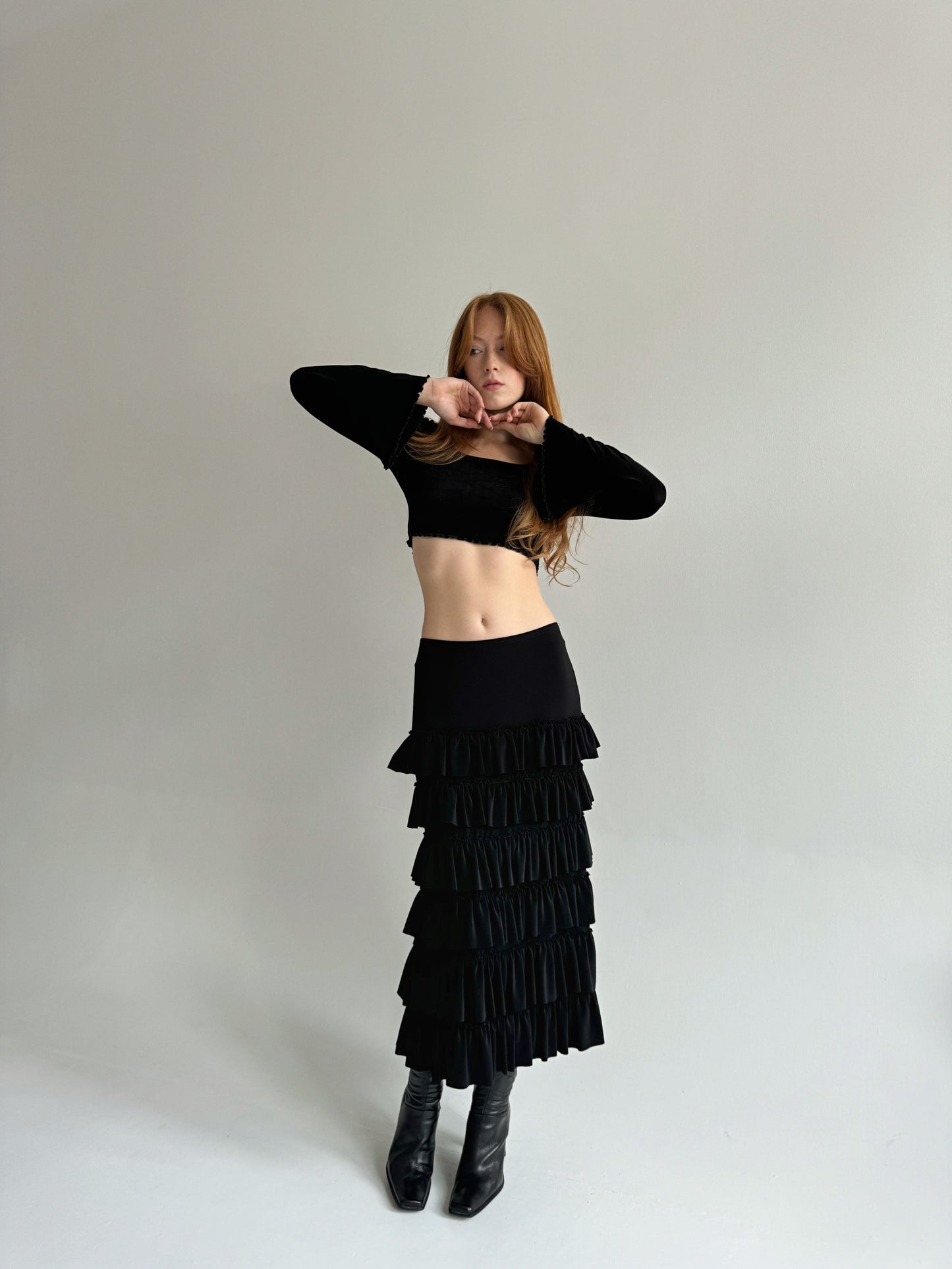 Vintage black elastic ruched maxi skirt