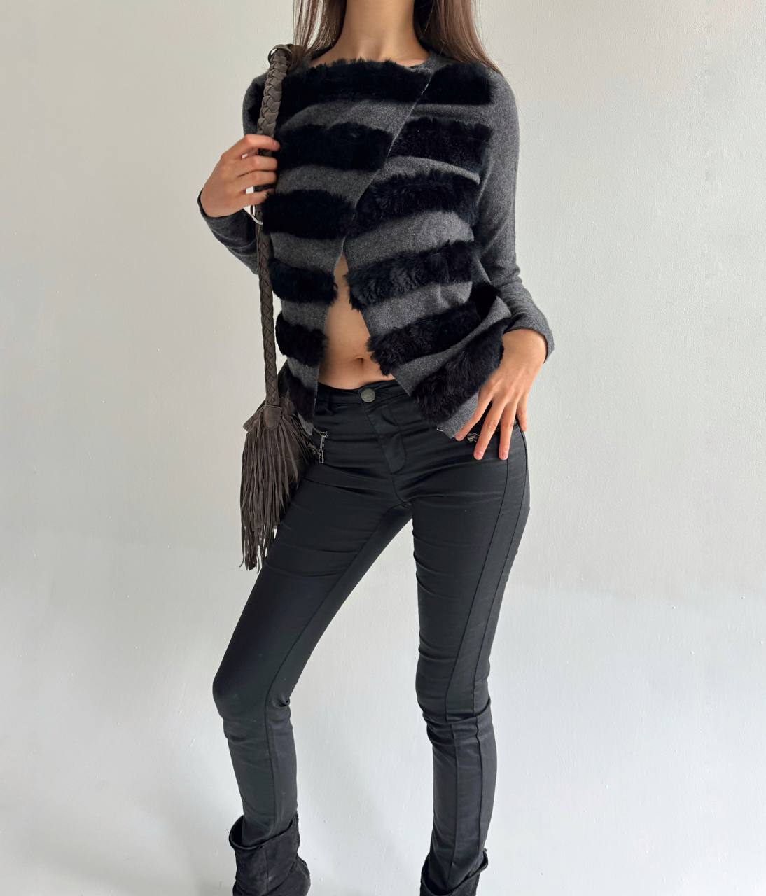 Y2K 100% cashmere grey cardigan with real fur