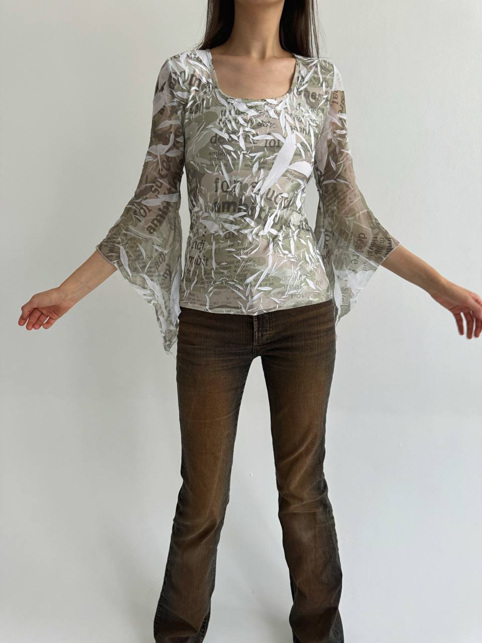 Vintage font print crinkle blouse