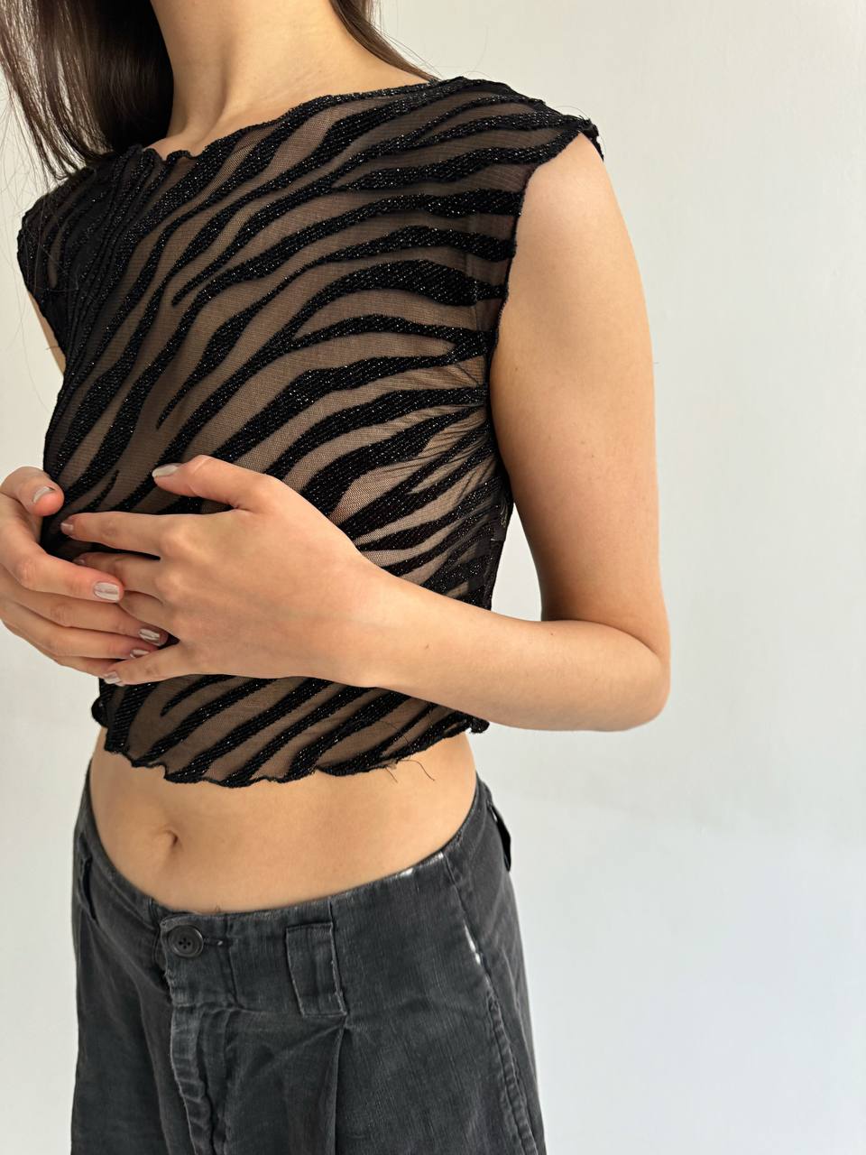 Vintage lured zebra mesh top