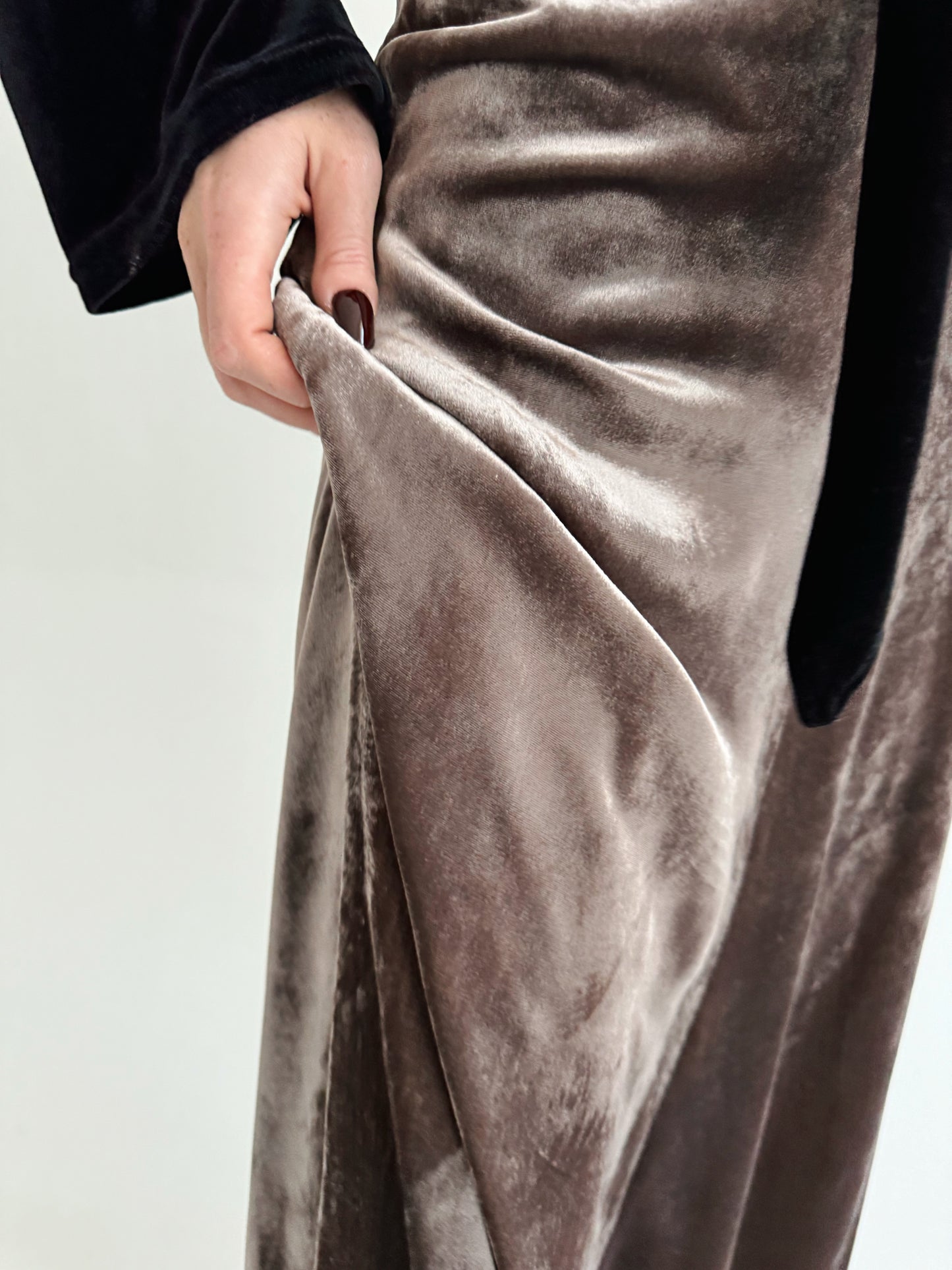 Vintage velour 82% viscose 18% silk taupe maxi skirt
