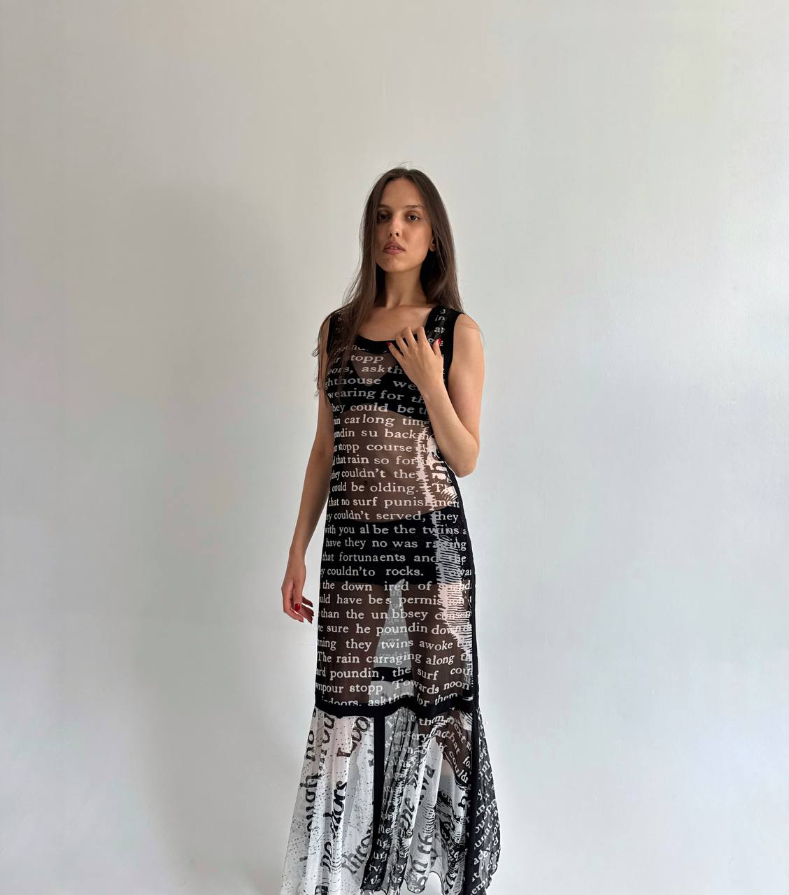 Vintage mesh font print dress