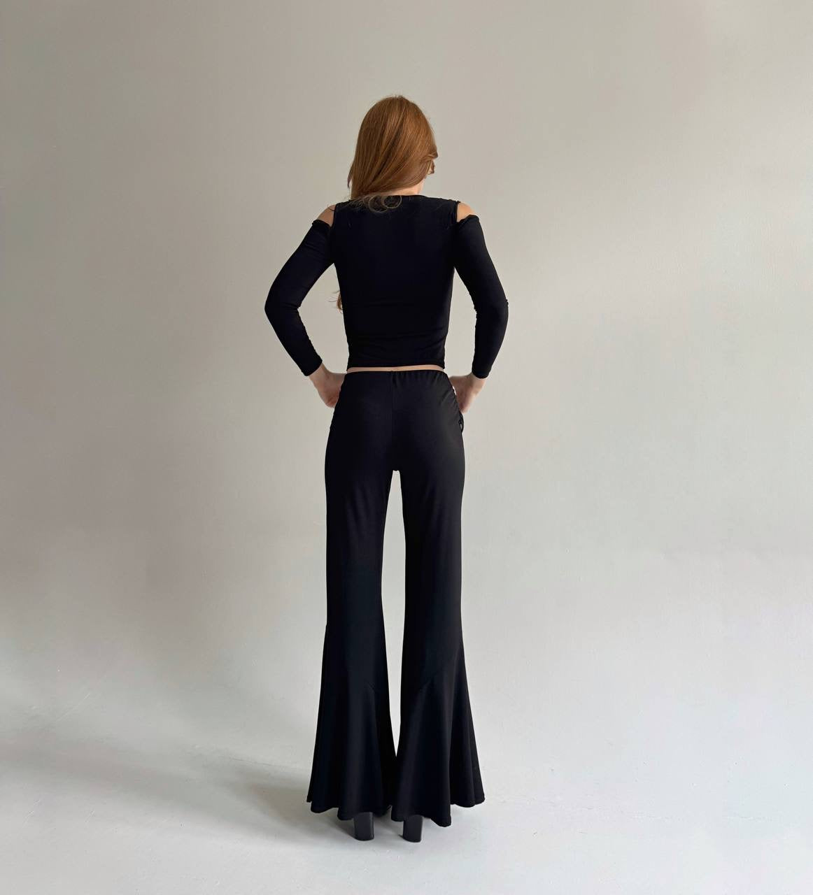 Vintage black stretchy flared pants