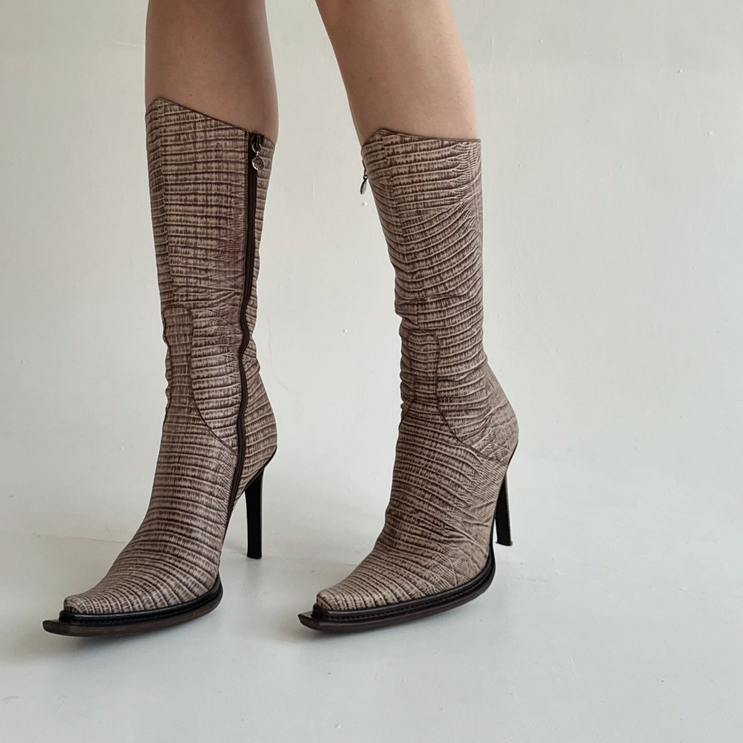 Vintage genuine leather crocodile imitation boots