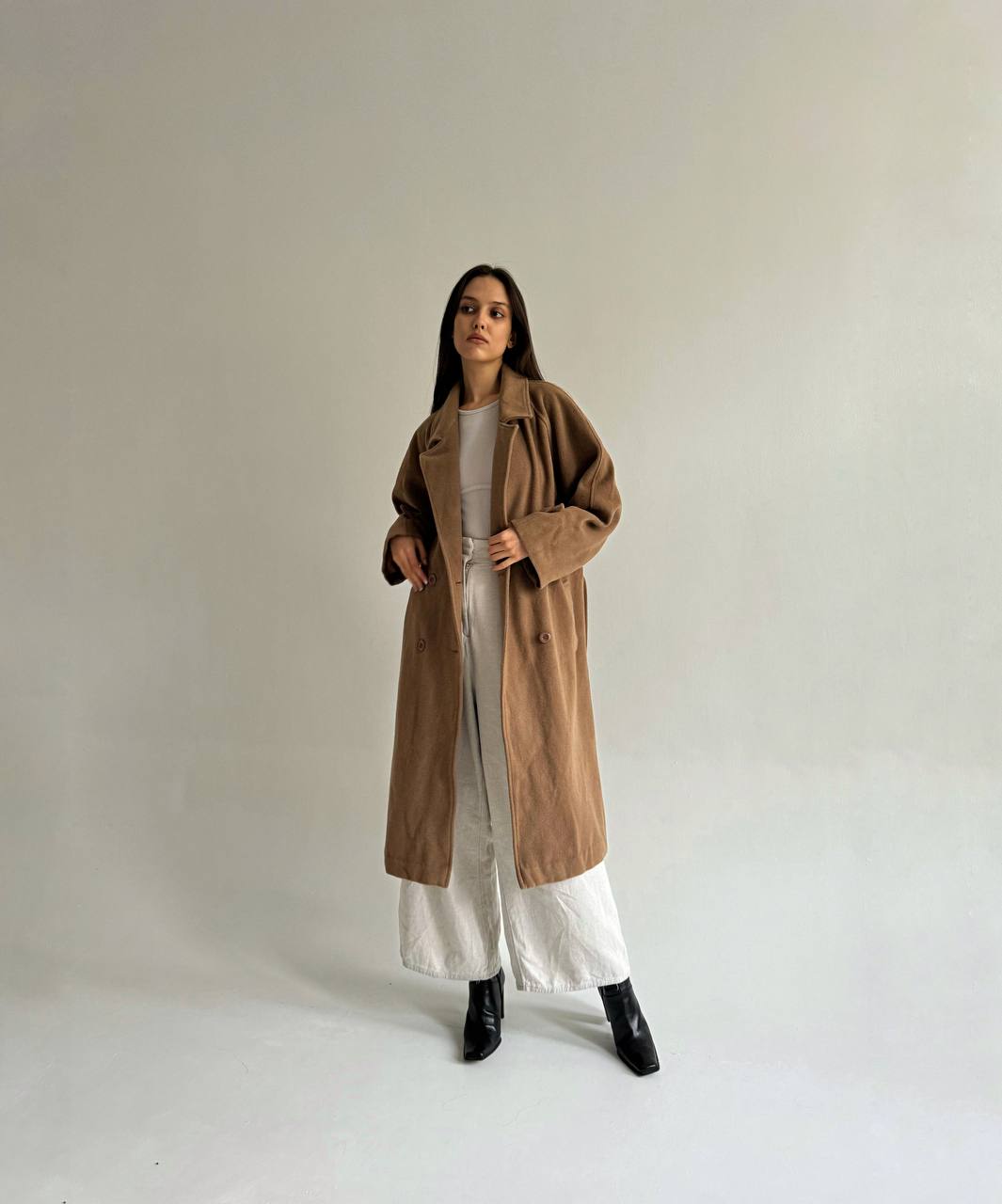 Vintage woollen beige coat