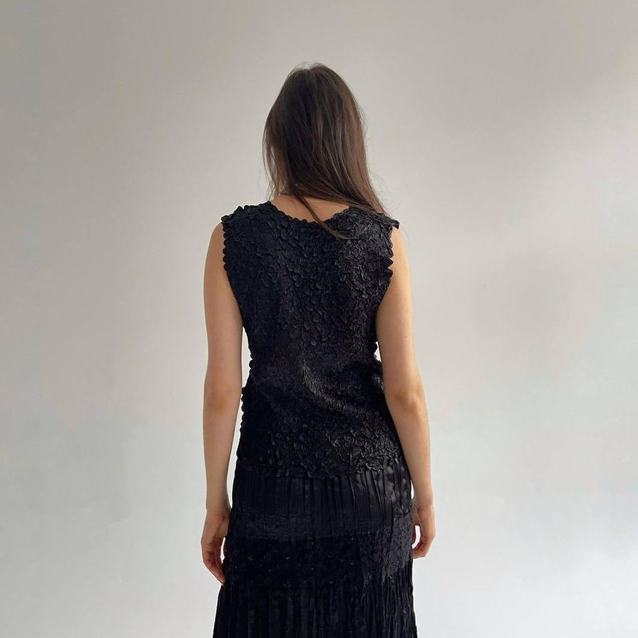 Vintage crinkle top with beads