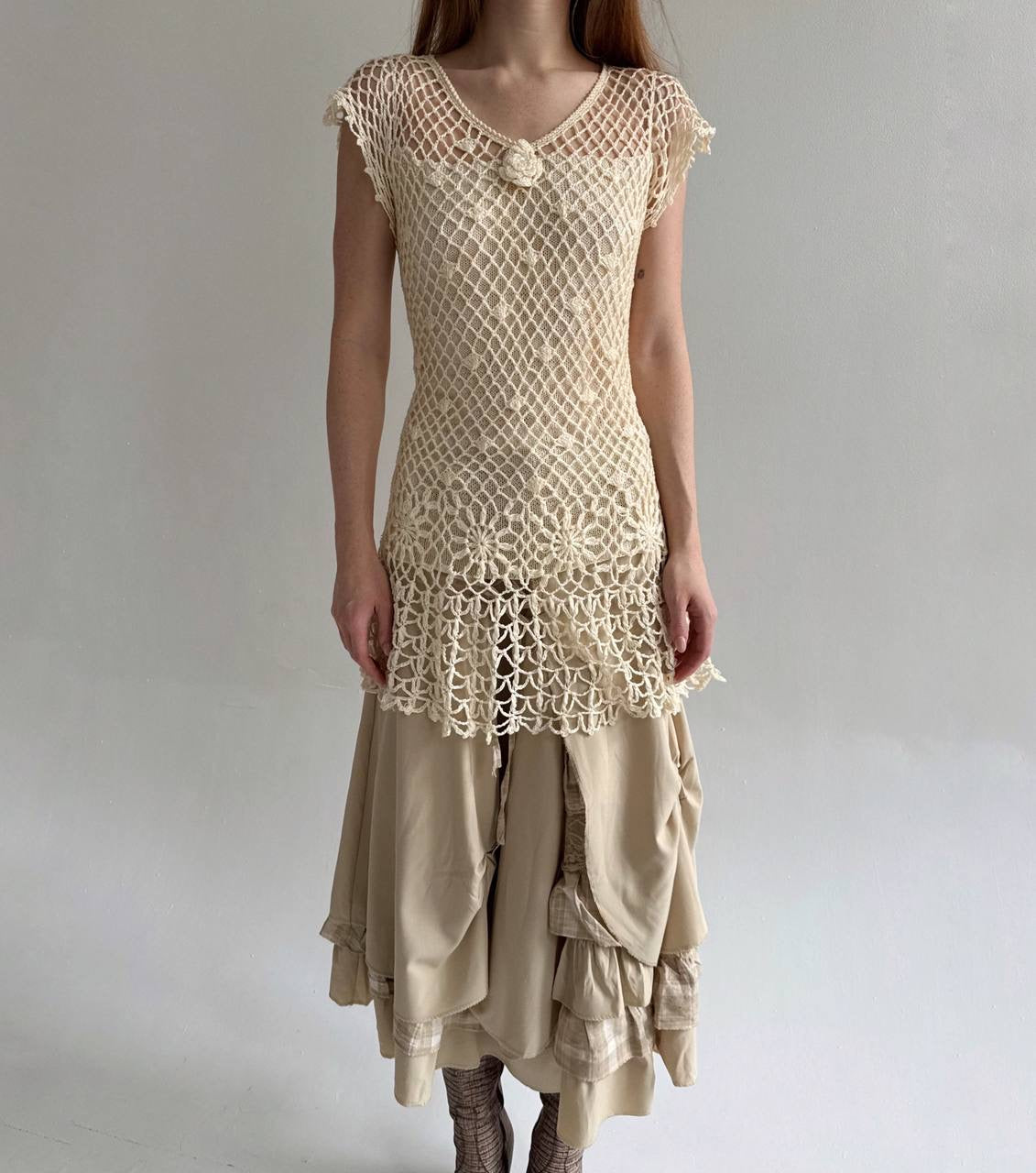 Vintage beige crochet long blouse