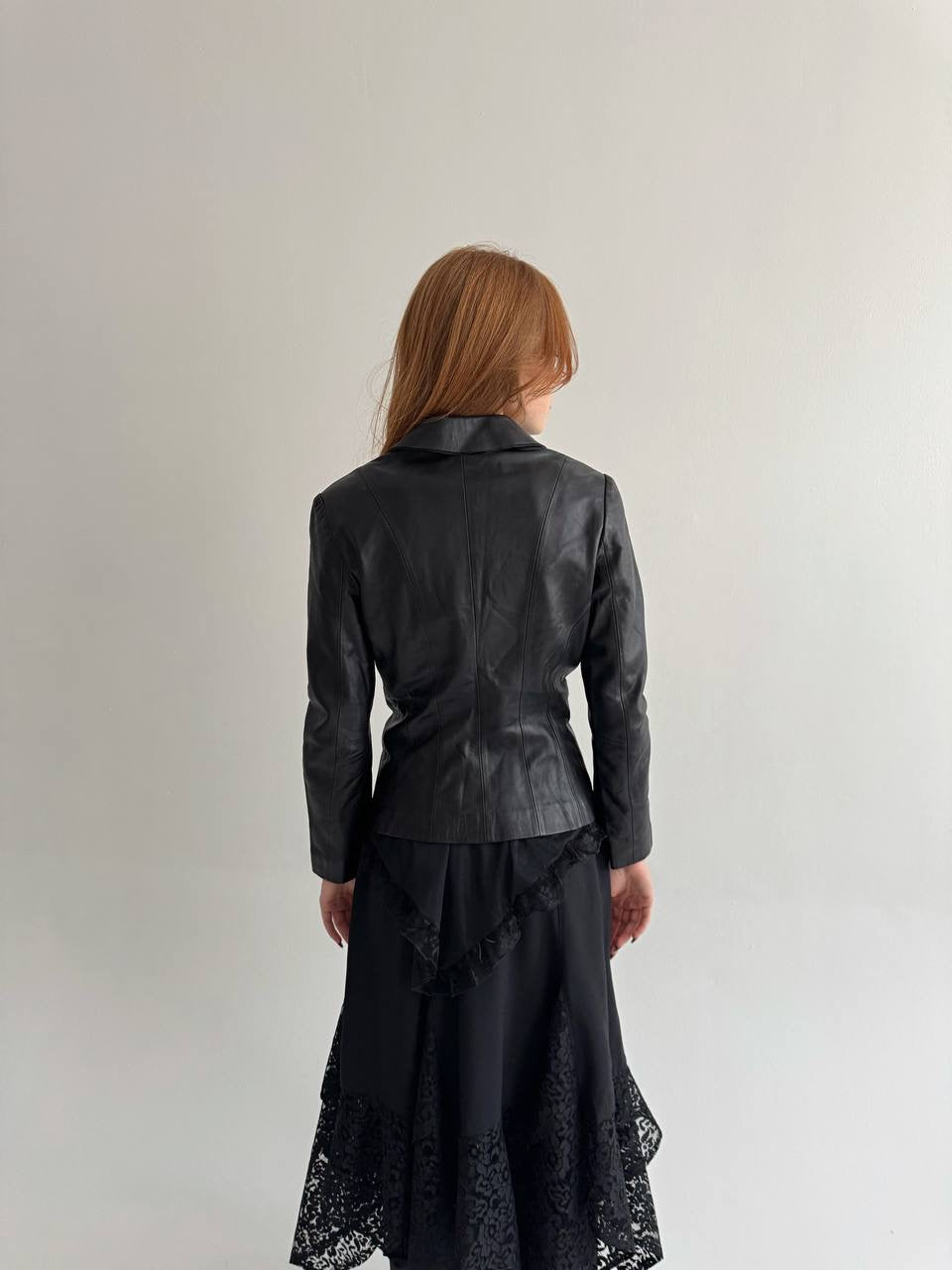 Vintage genuine leather black fitted jacket