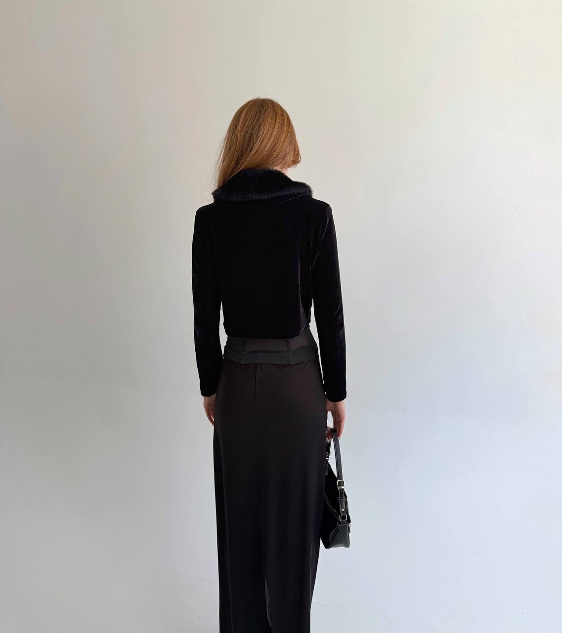 Vintage velvet cardigan with faux fur collar