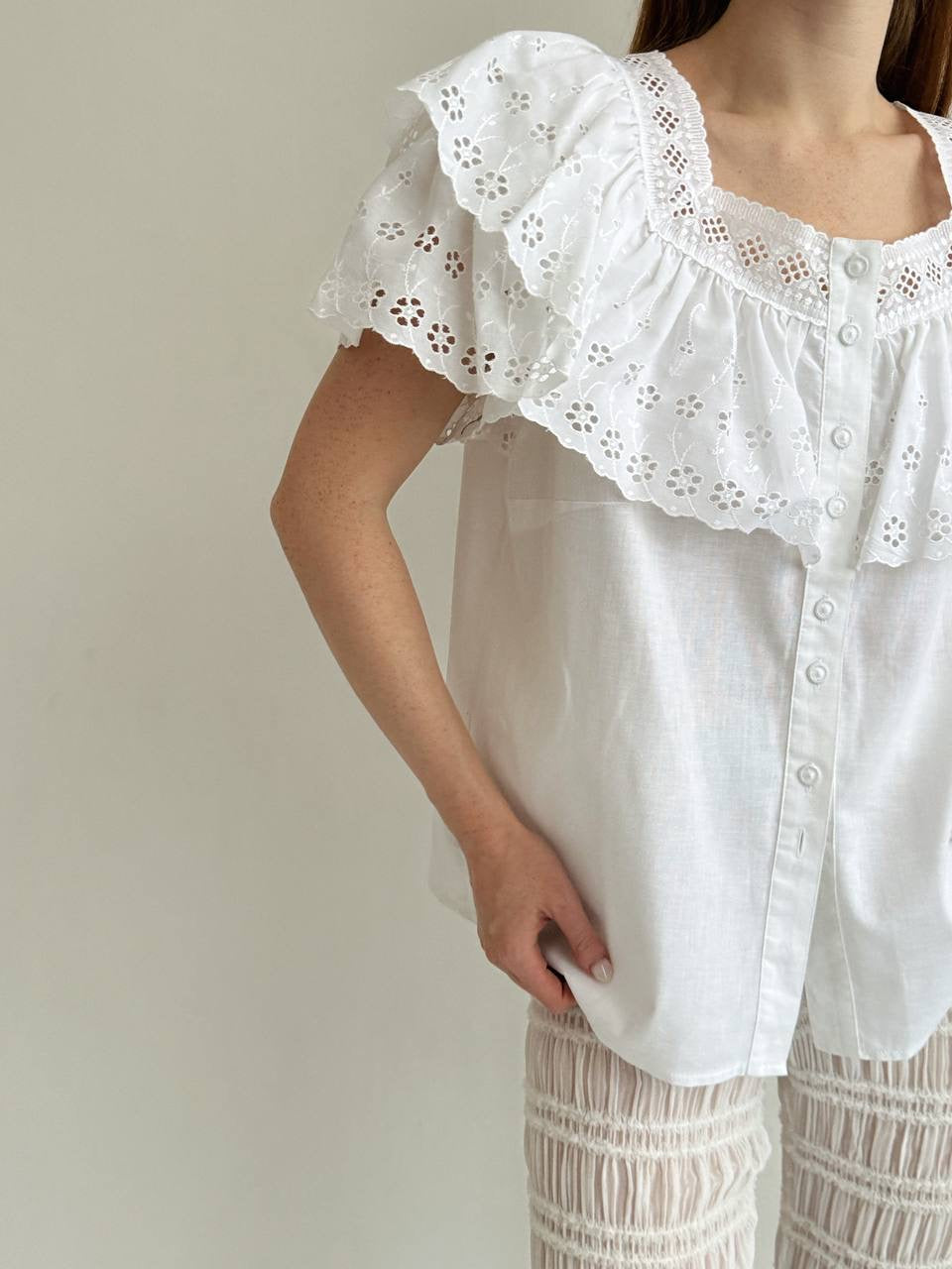 Vintage cotton embroidery blouse