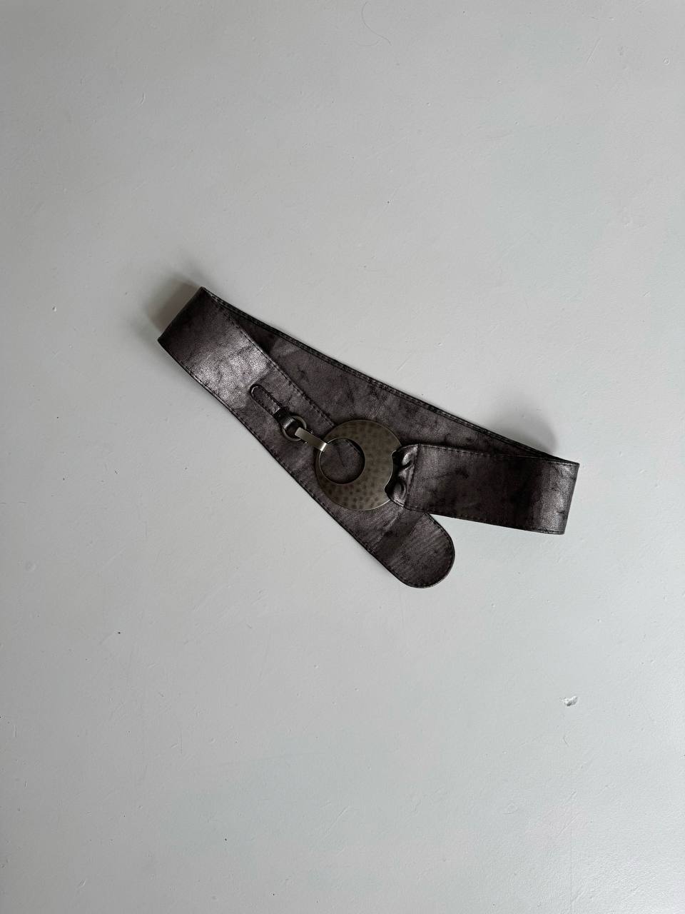 Vintage metallic asymmetrical belt