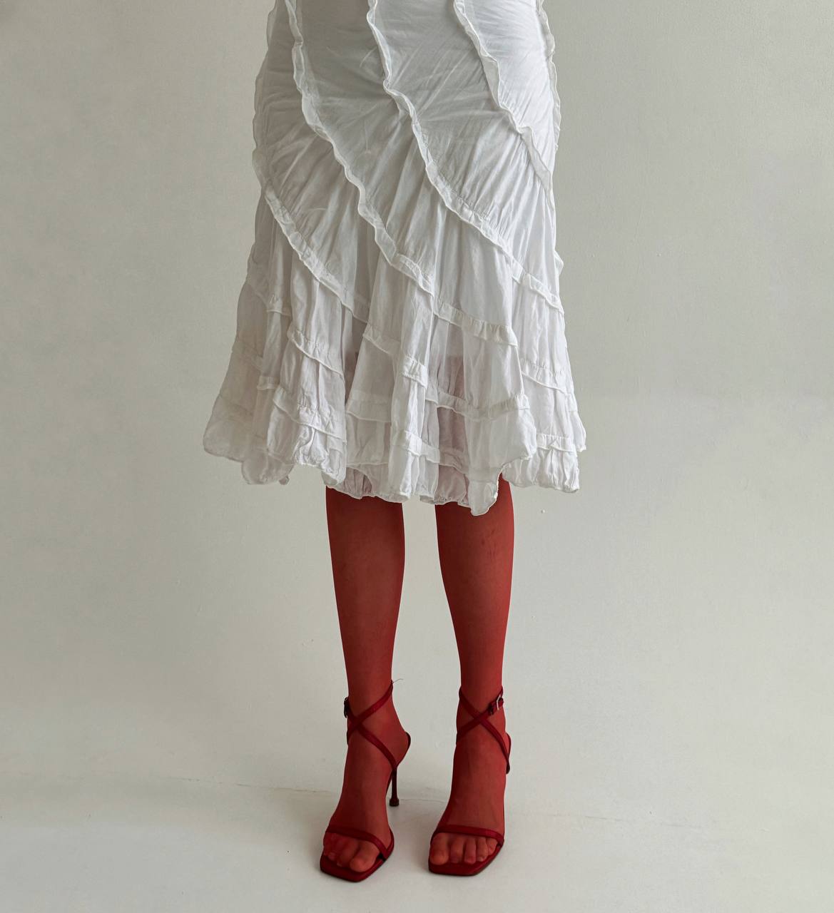 Vintage cotton white ruffled skirt