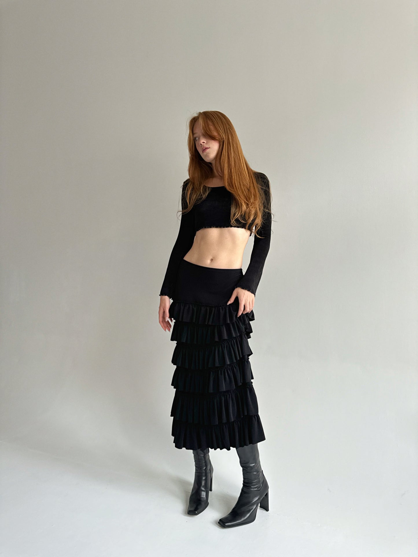 Vintage black elastic ruched maxi skirt