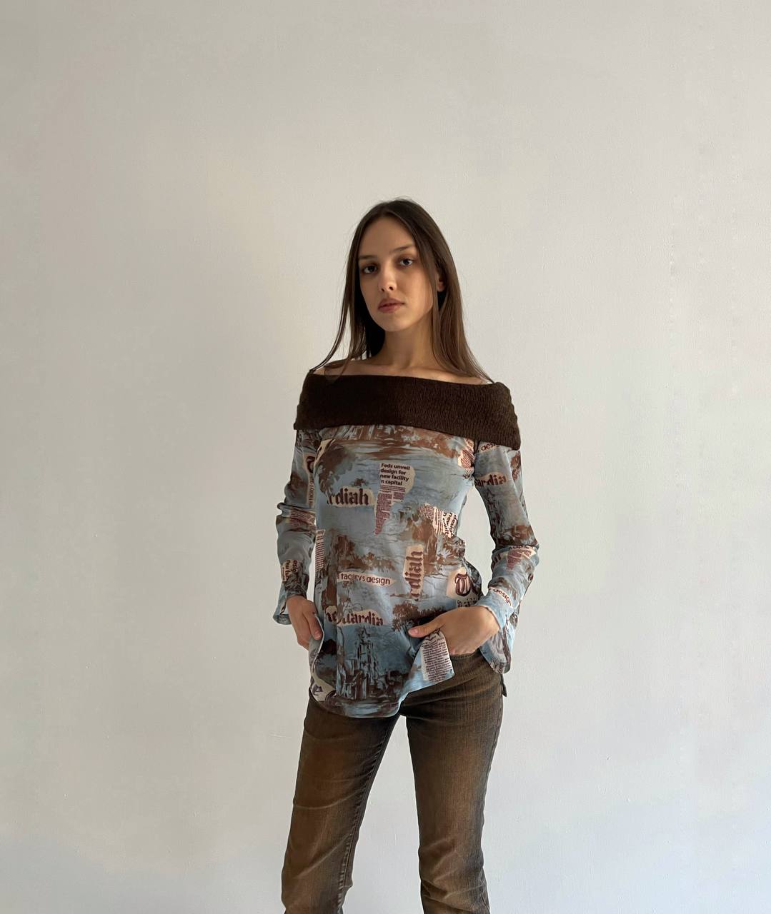 Vintage mesh printed blouse with wool collar