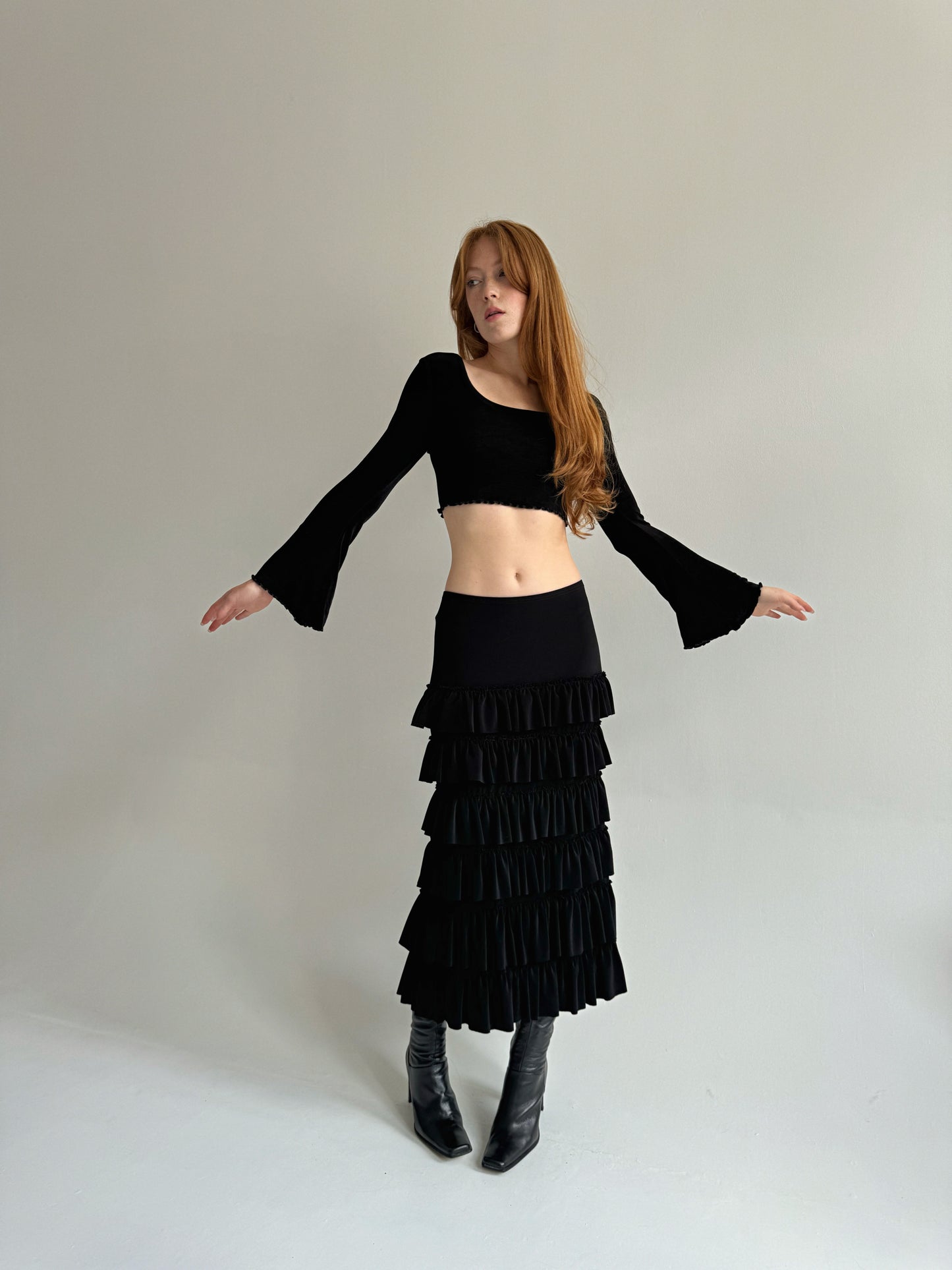 Vintage black elastic ruched maxi skirt