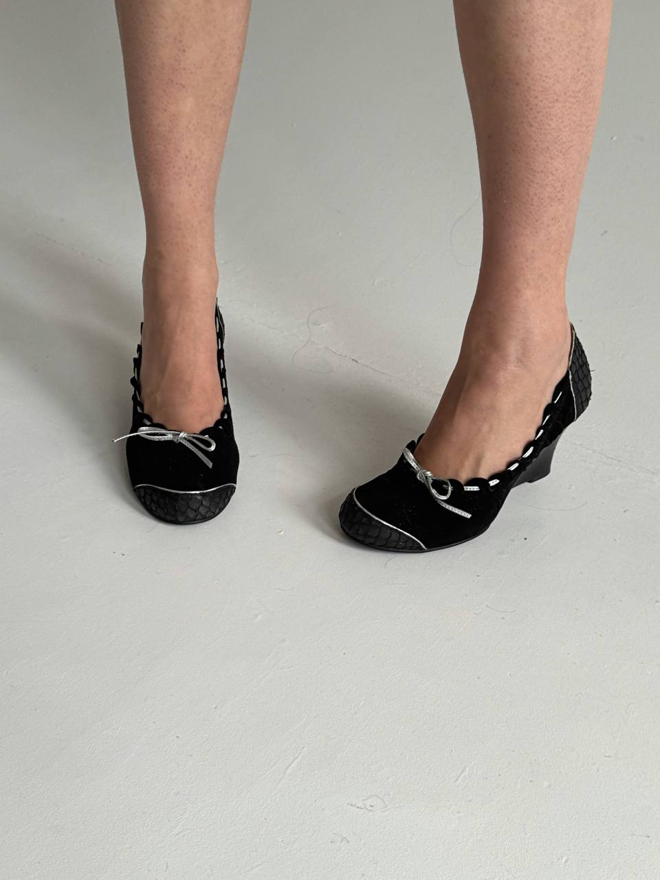 Vintage wedge suede shoes