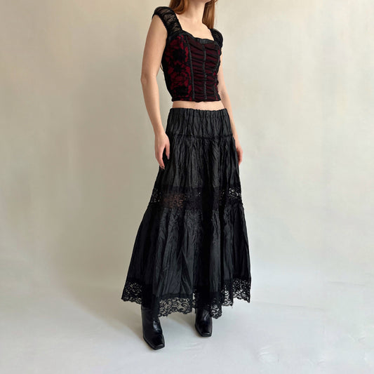 Vintage gothic skirt with lace