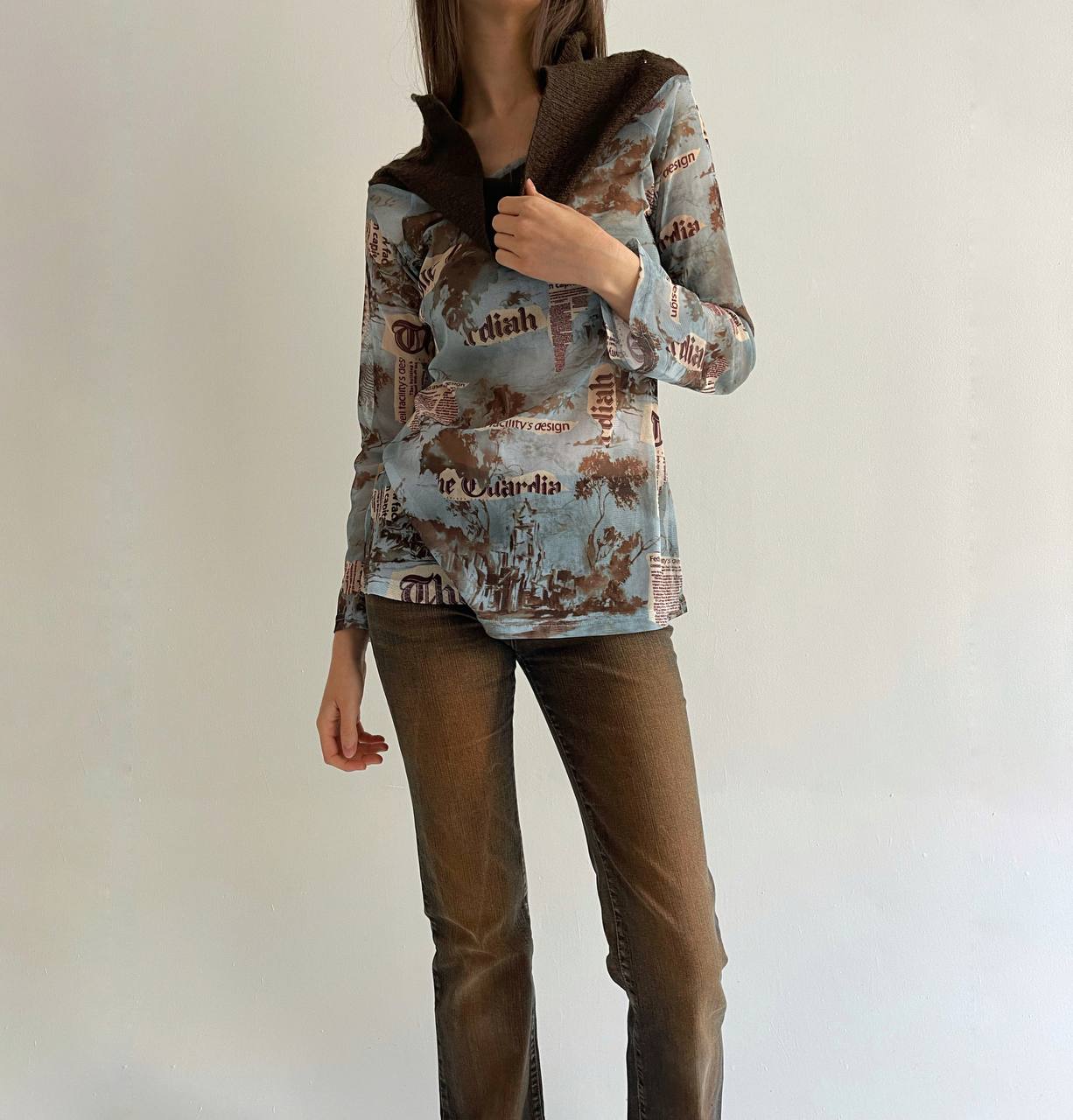 Vintage mesh printed blouse with wool collar