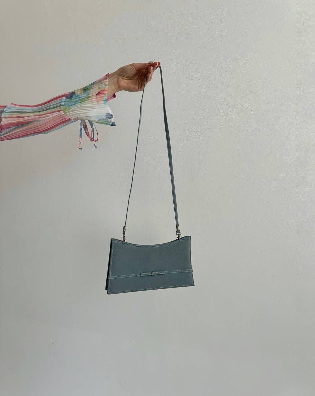 Vintage coquette bag with long strap