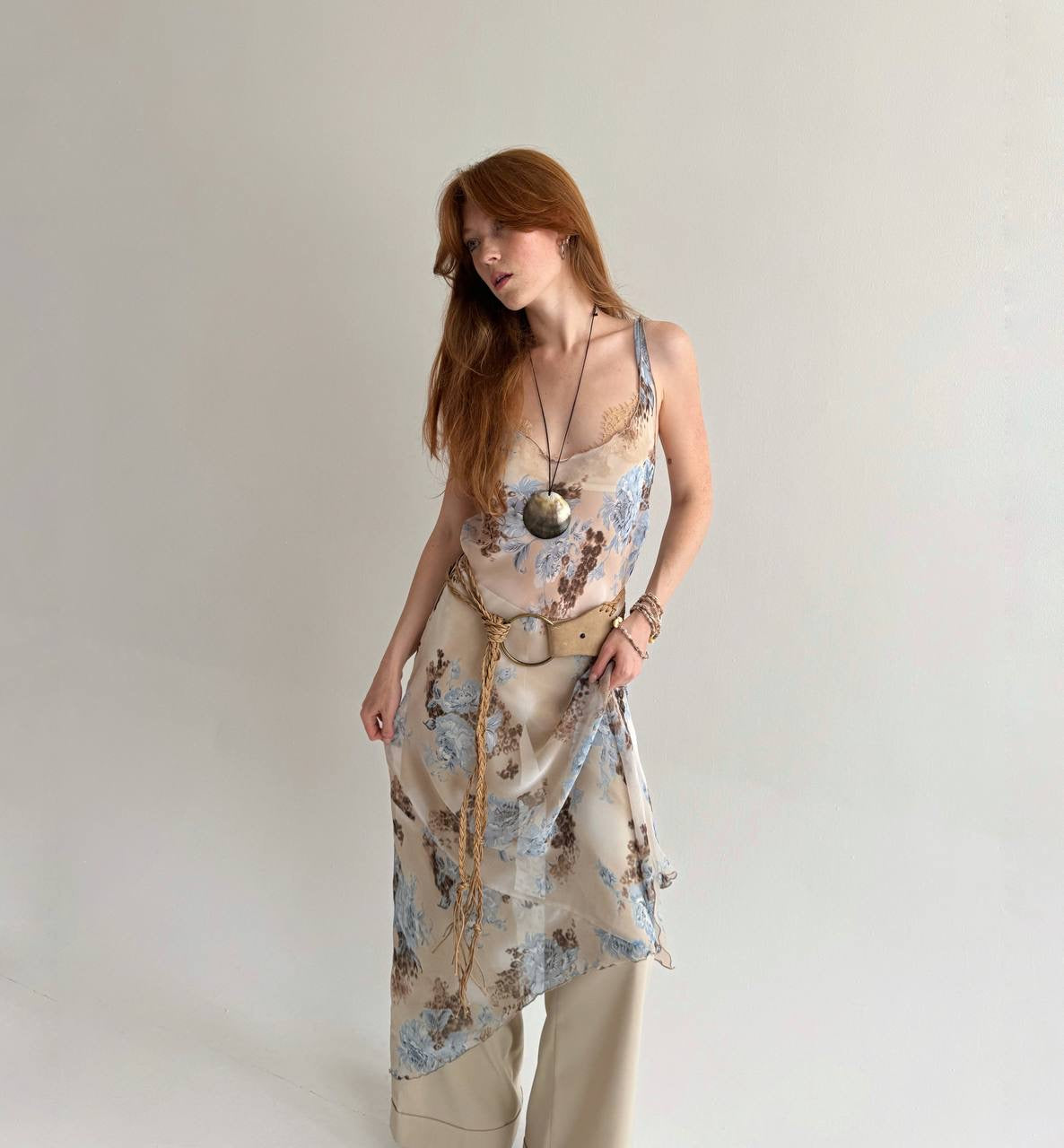 Vintage beige belt