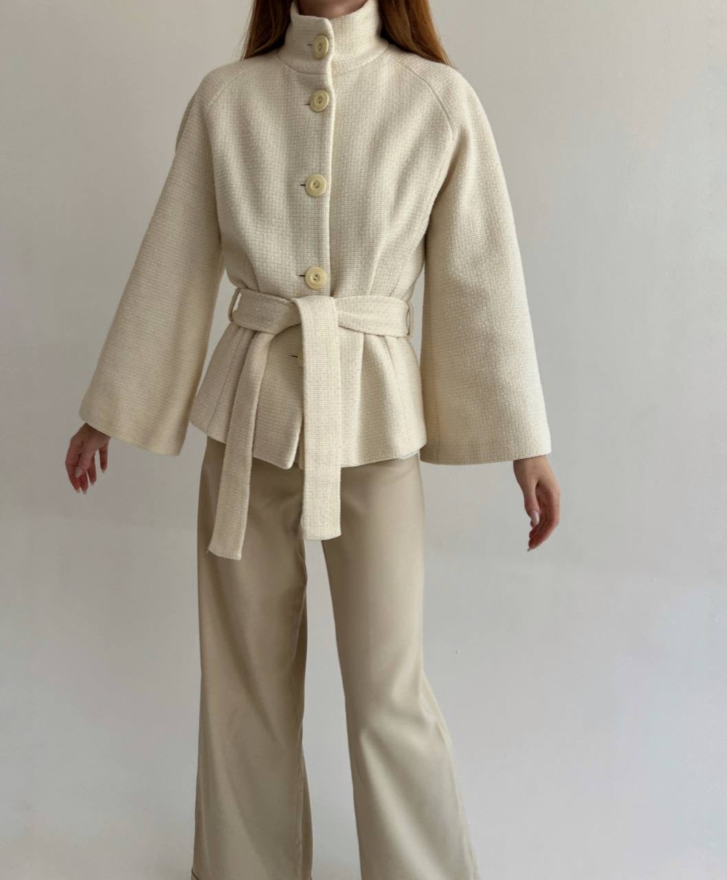 Vintage button up jacket with wide sleeves