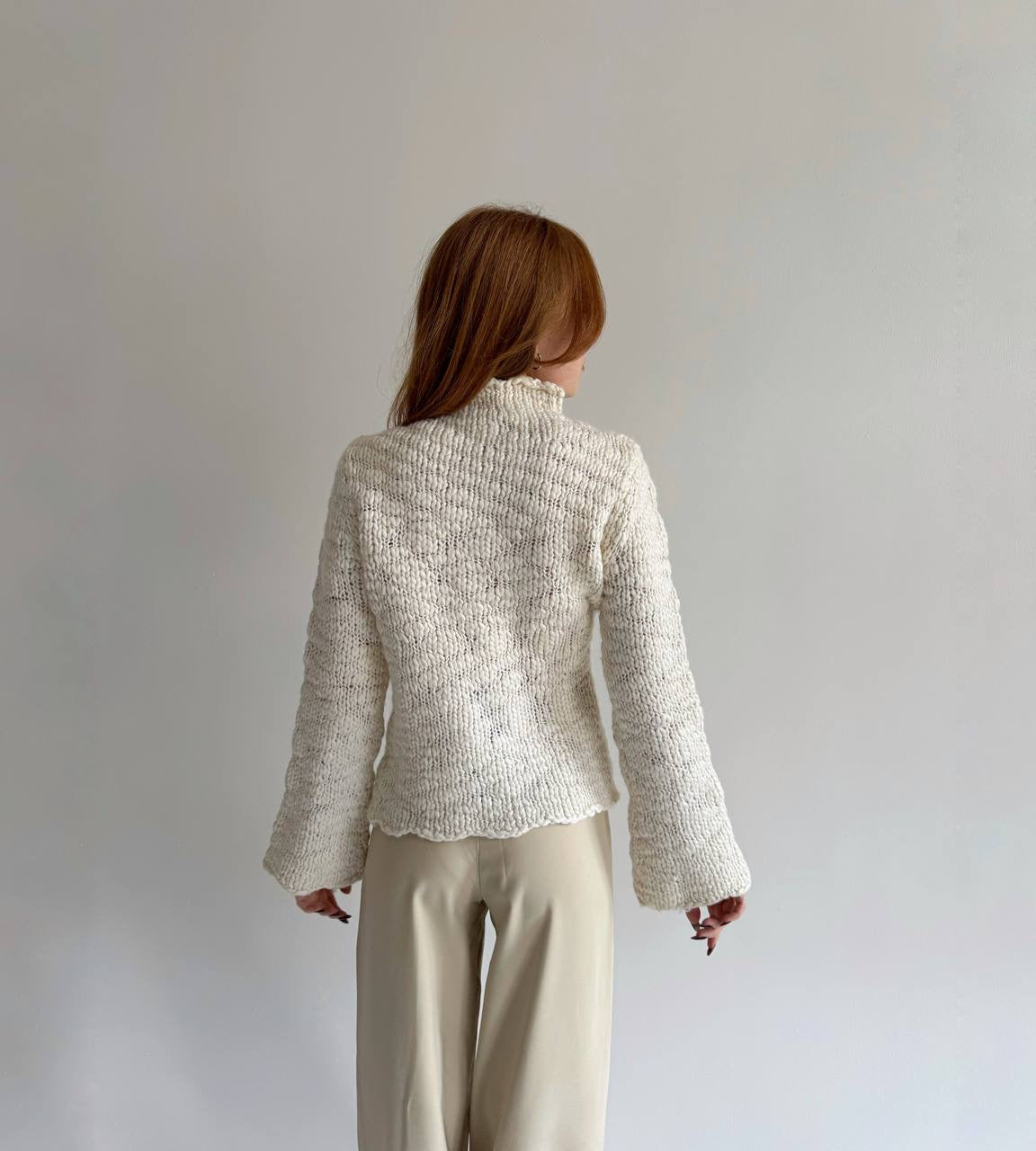 Y2K 48% wool white knitted sweater