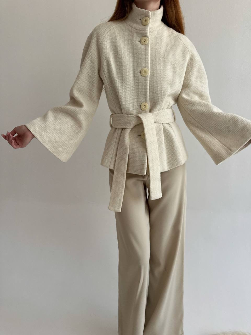 Vintage button up jacket with wide sleeves