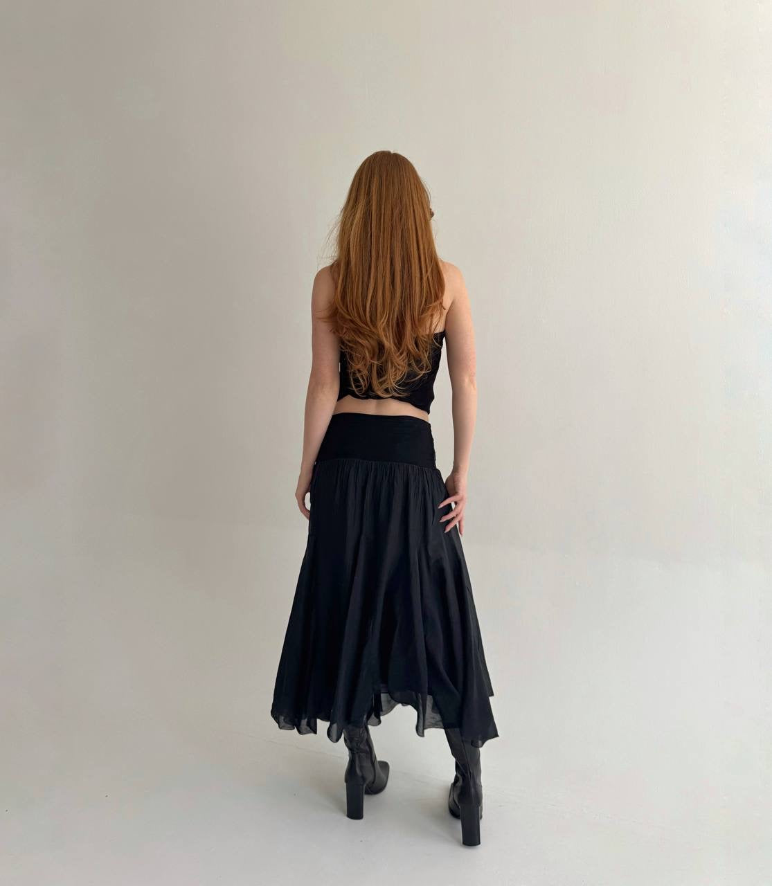 Vintage flowy skirt made of 60% silk 40% viscose