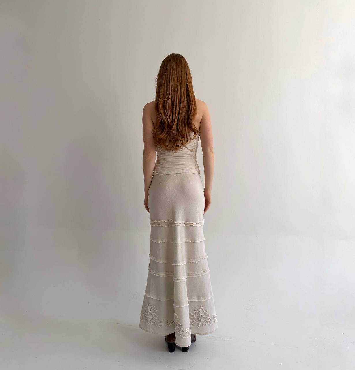 Y2K linen skirt with embroidery detail