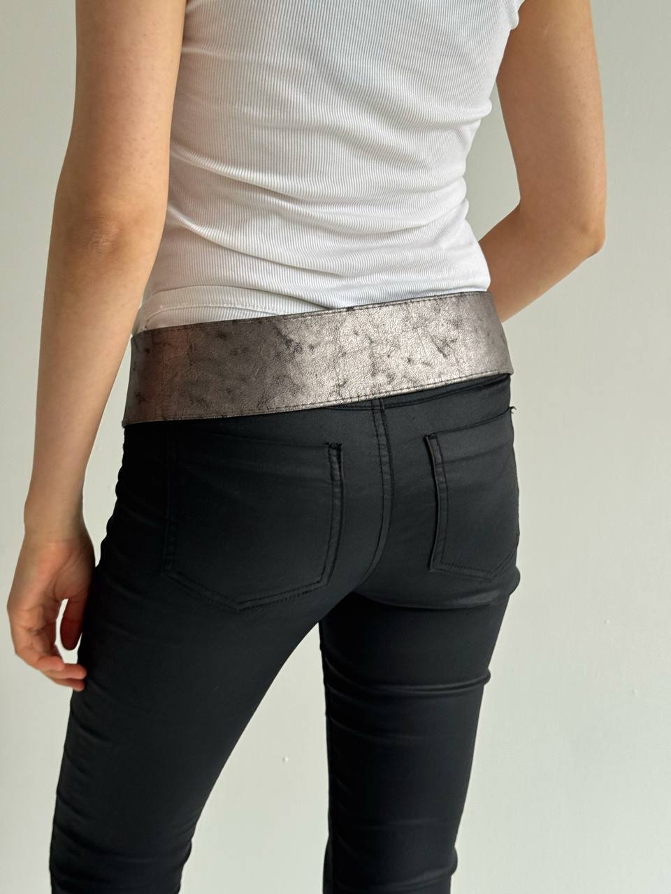 Vintage metallic asymmetrical belt