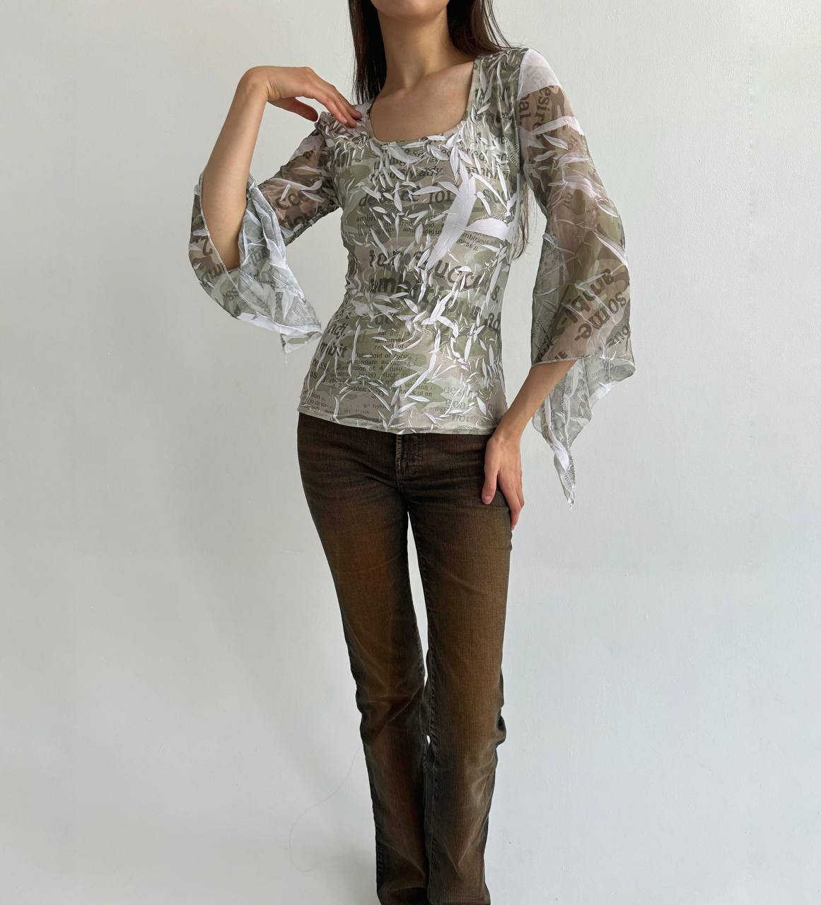 Vintage font print crinkle blouse