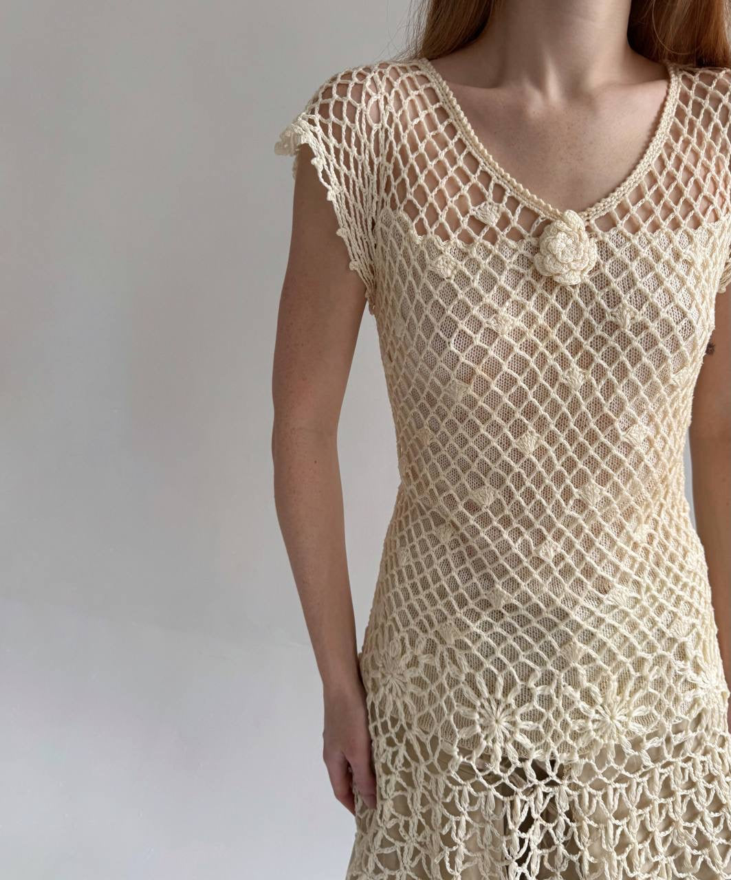 Vintage beige crochet long blouse