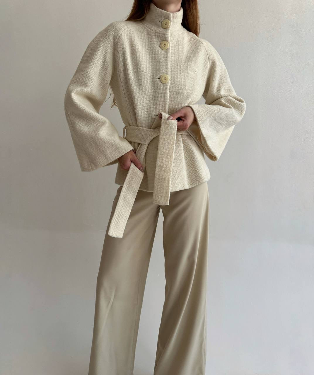 Vintage button up jacket with wide sleeves
