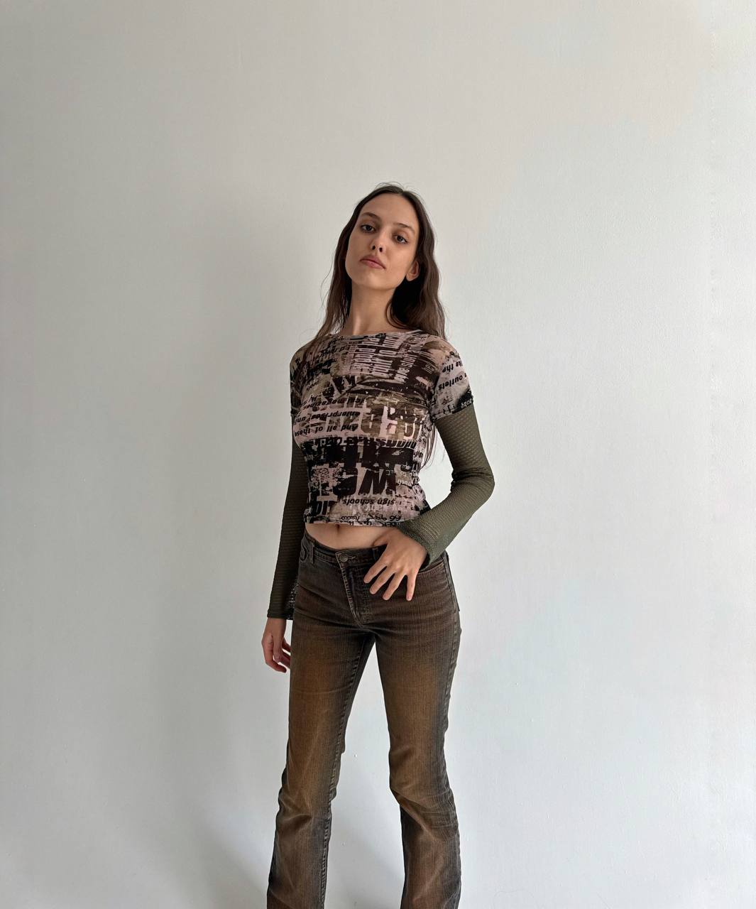 Vintage mesh font print blouse