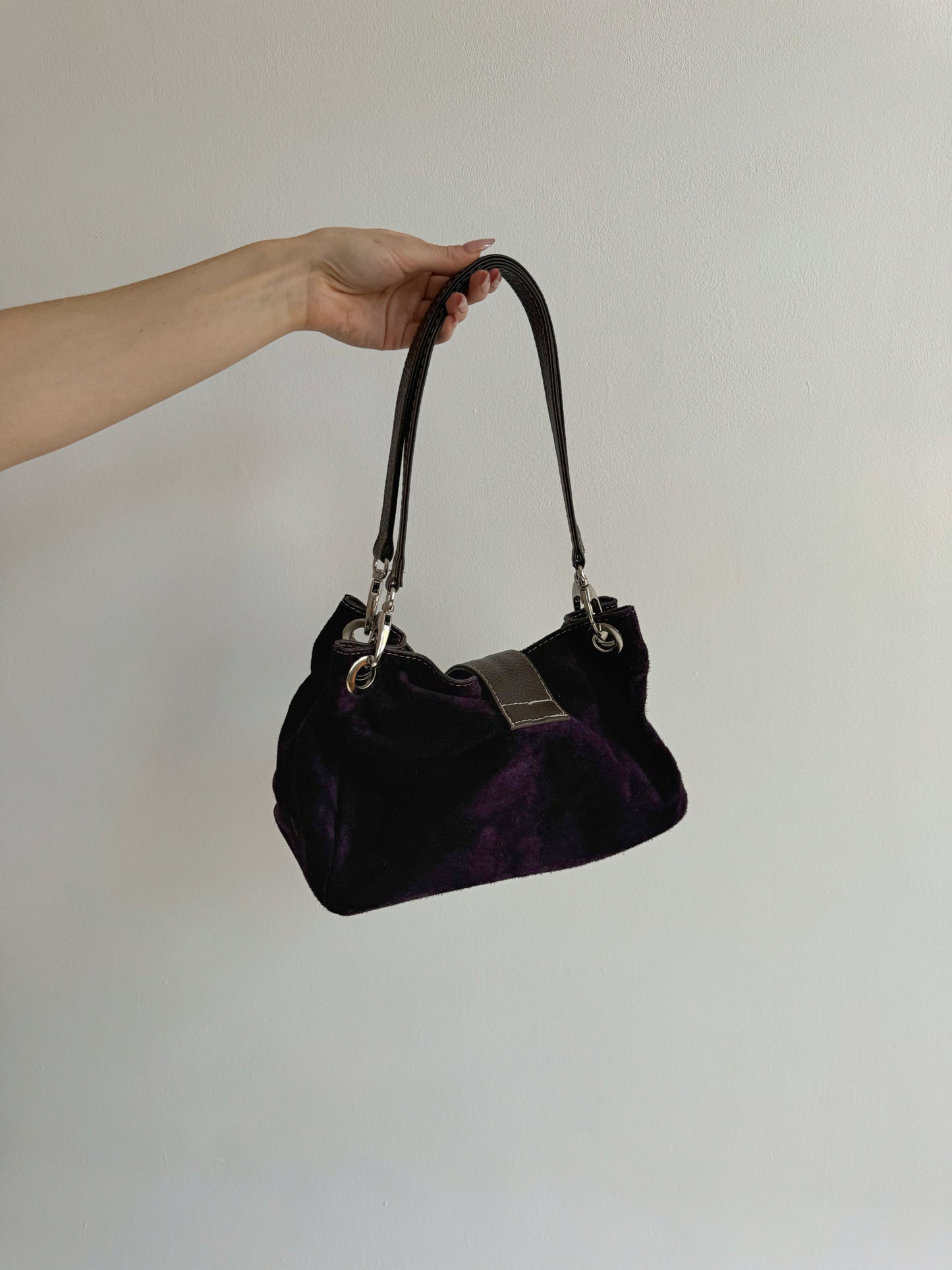 Vintage shoulder bag with buckle detail