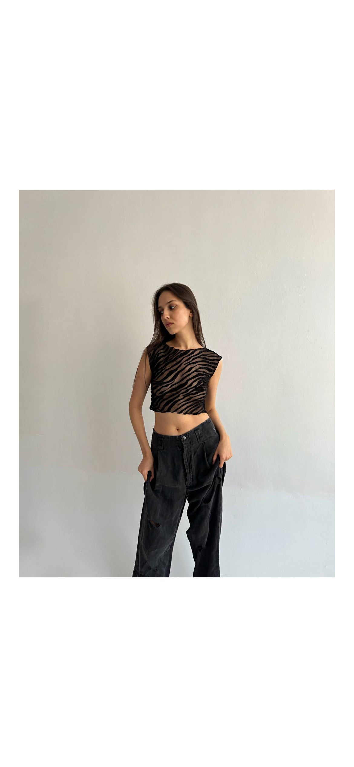 Vintage lured zebra mesh top