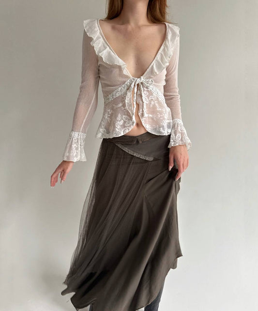 Vintage embroidered blouse with ruffles