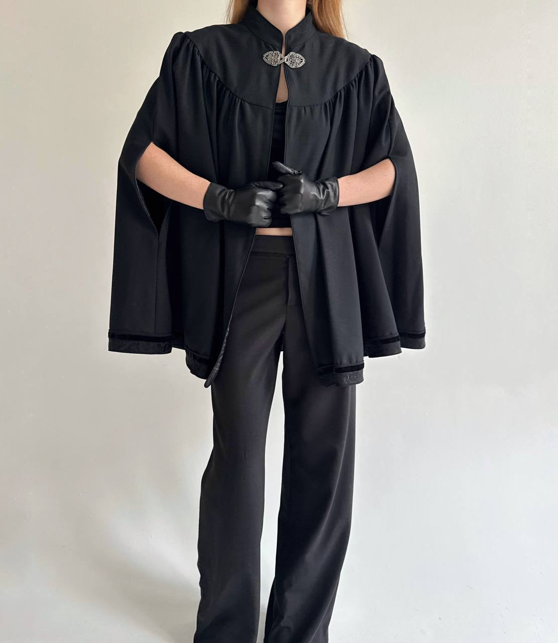 Vintage 80% wool black cape