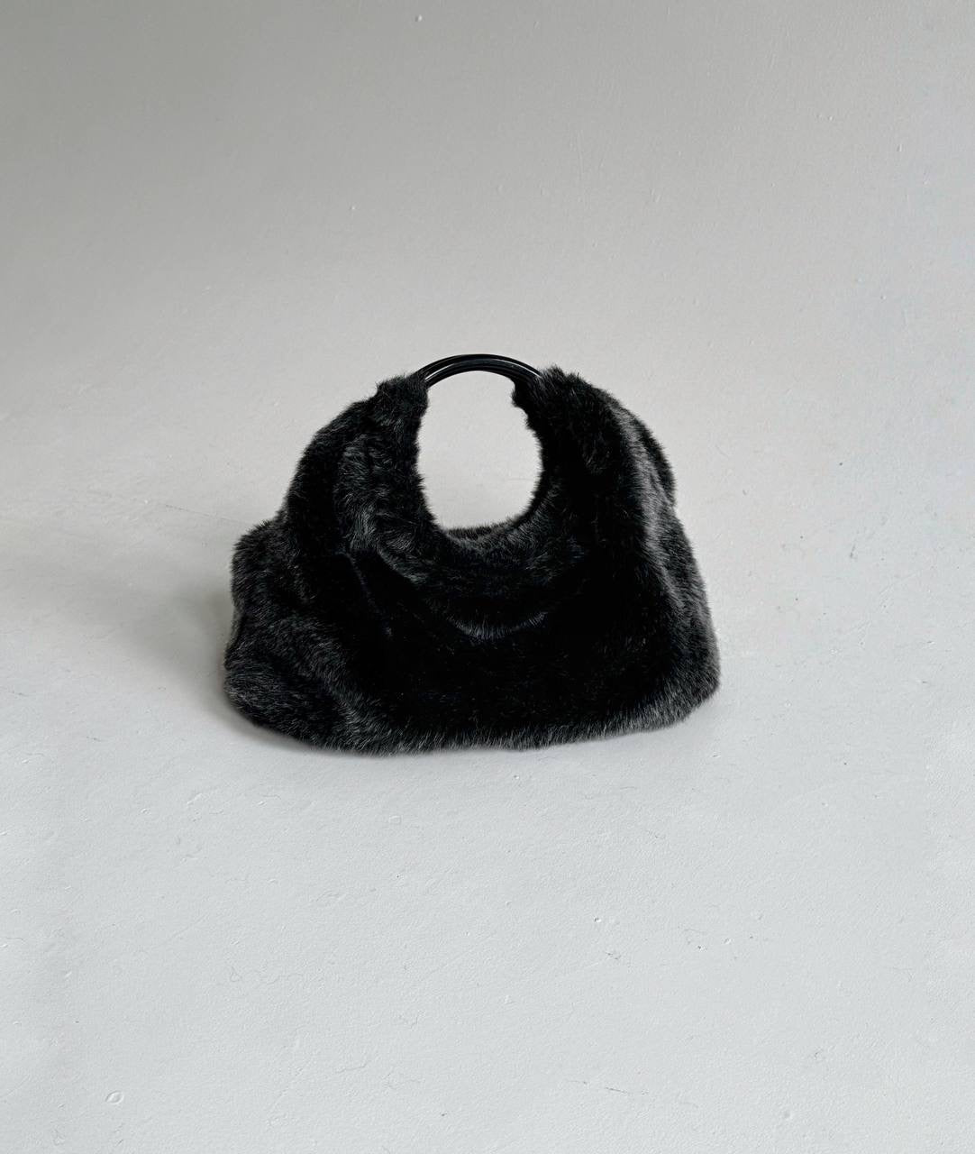 Vintage grey faux fur hand bag