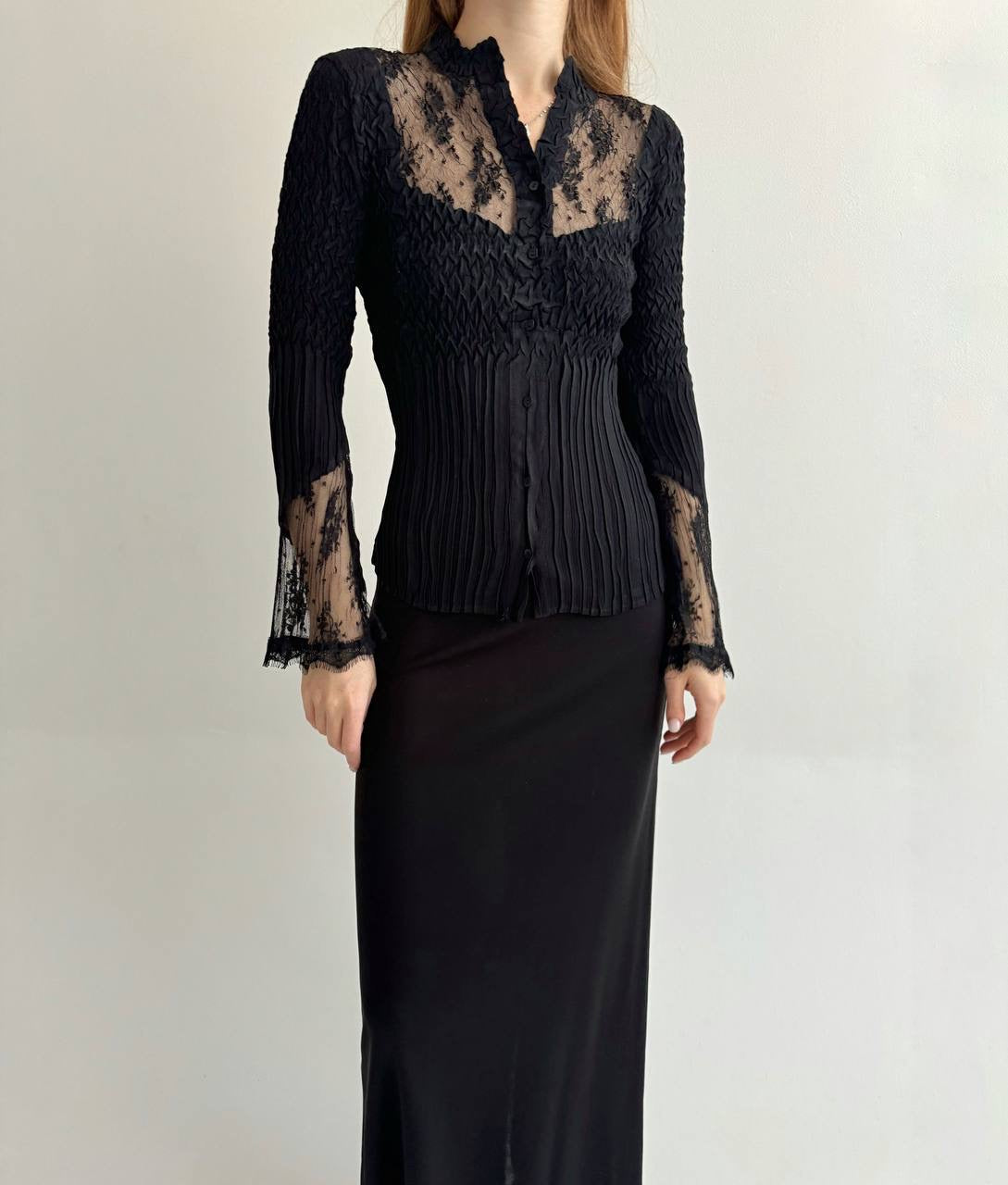 Vintage gothic pleated blouse with lace