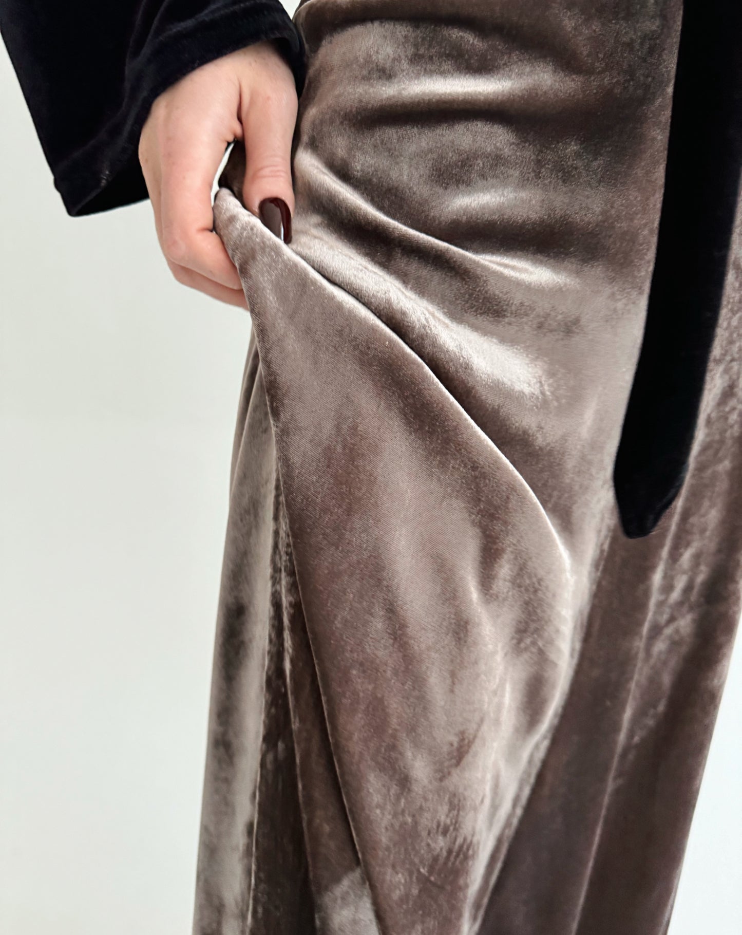 Vintage velour 82% viscose 18% silk taupe maxi skirt