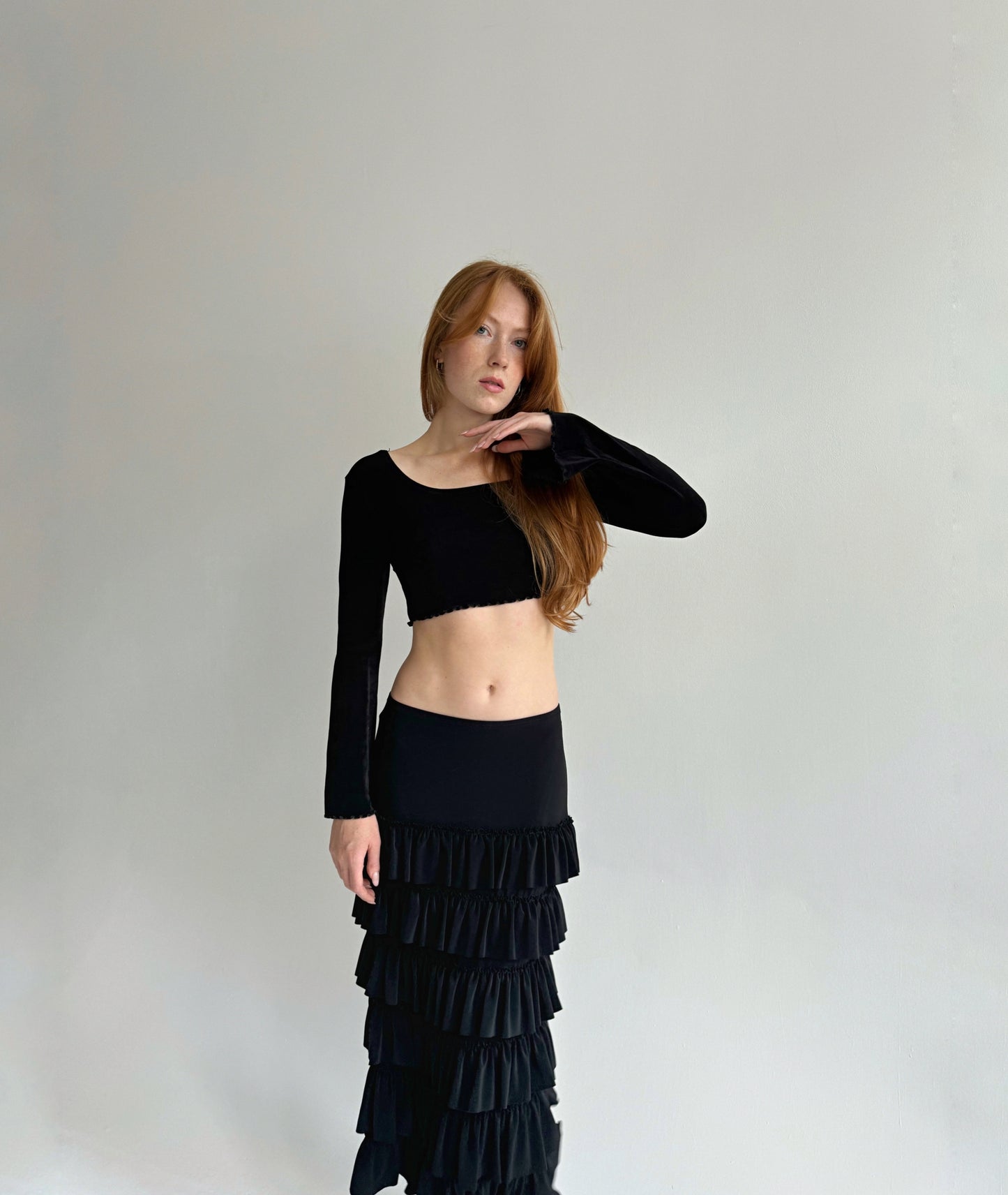 Vintage black elastic ruched maxi skirt