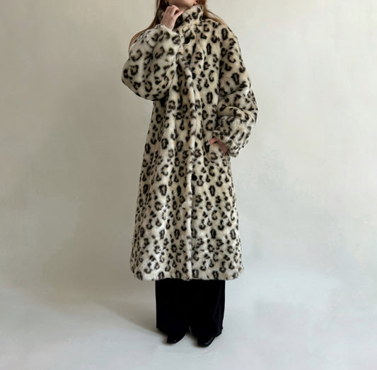 Vintage leopard printed faux fur