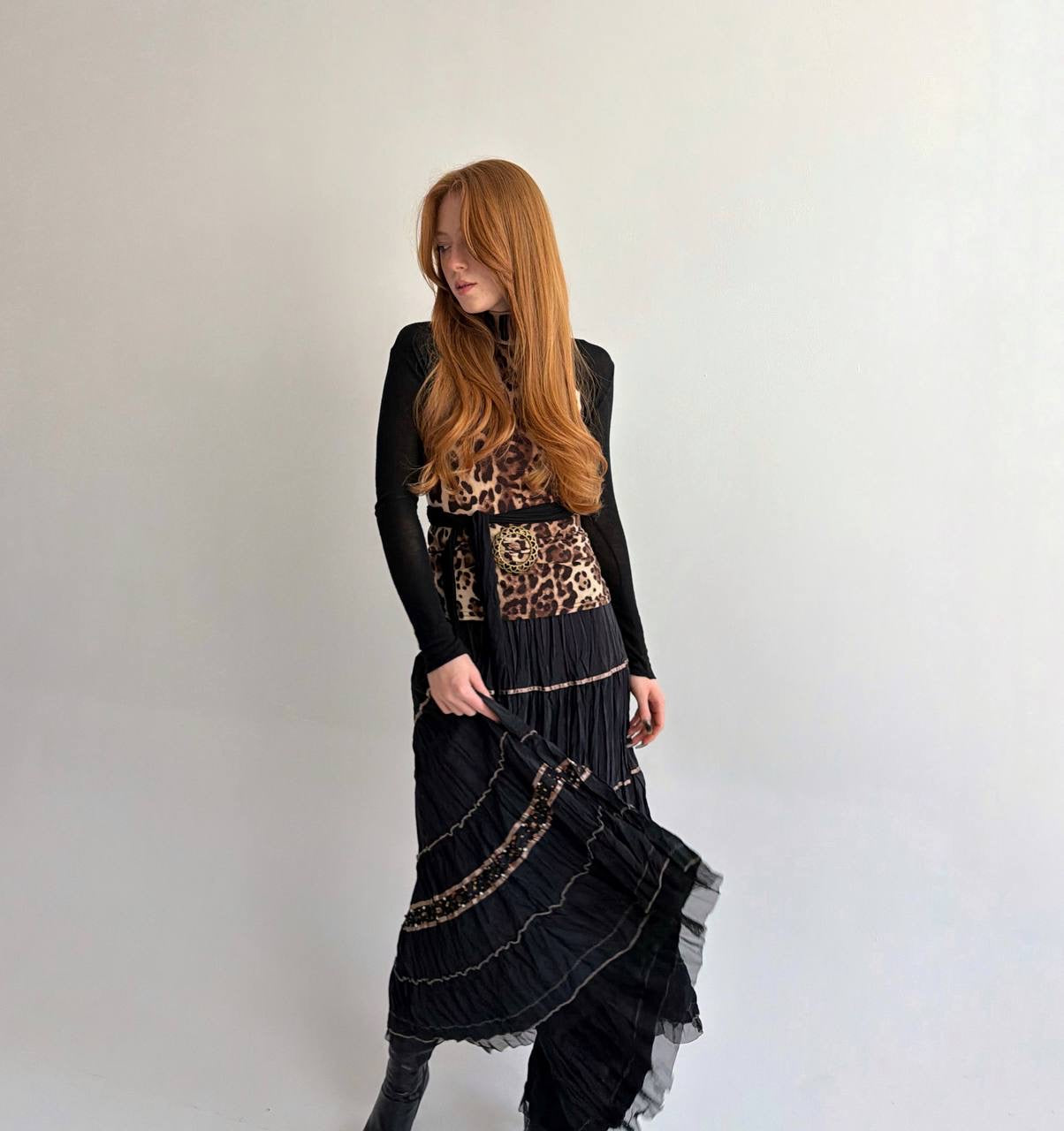Vintage pleated black maxi skirt with beads
