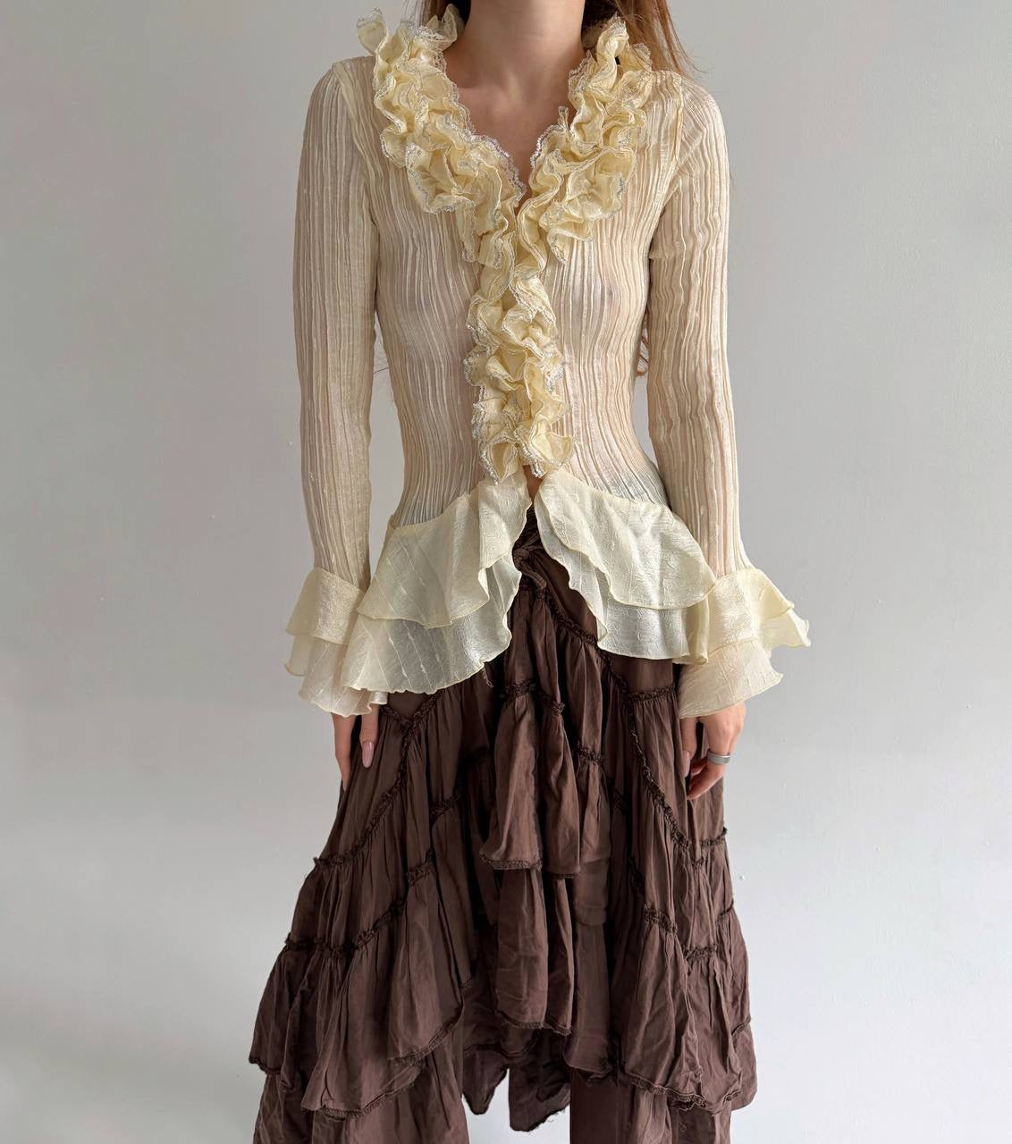 Vintage 65% silk pleated blouse with ruffles